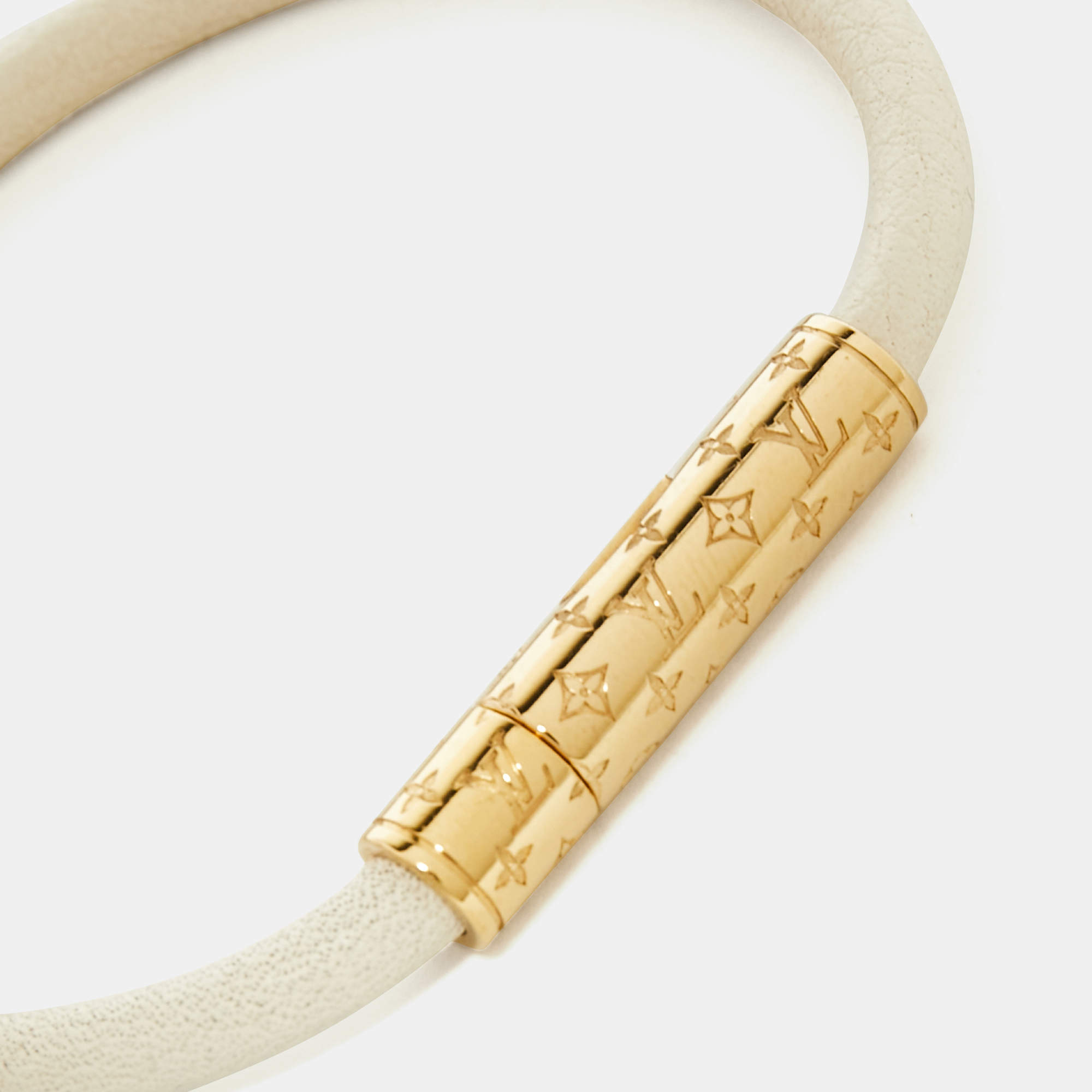 Keep it leather bracelet Louis Vuitton White in Leather - 22127379