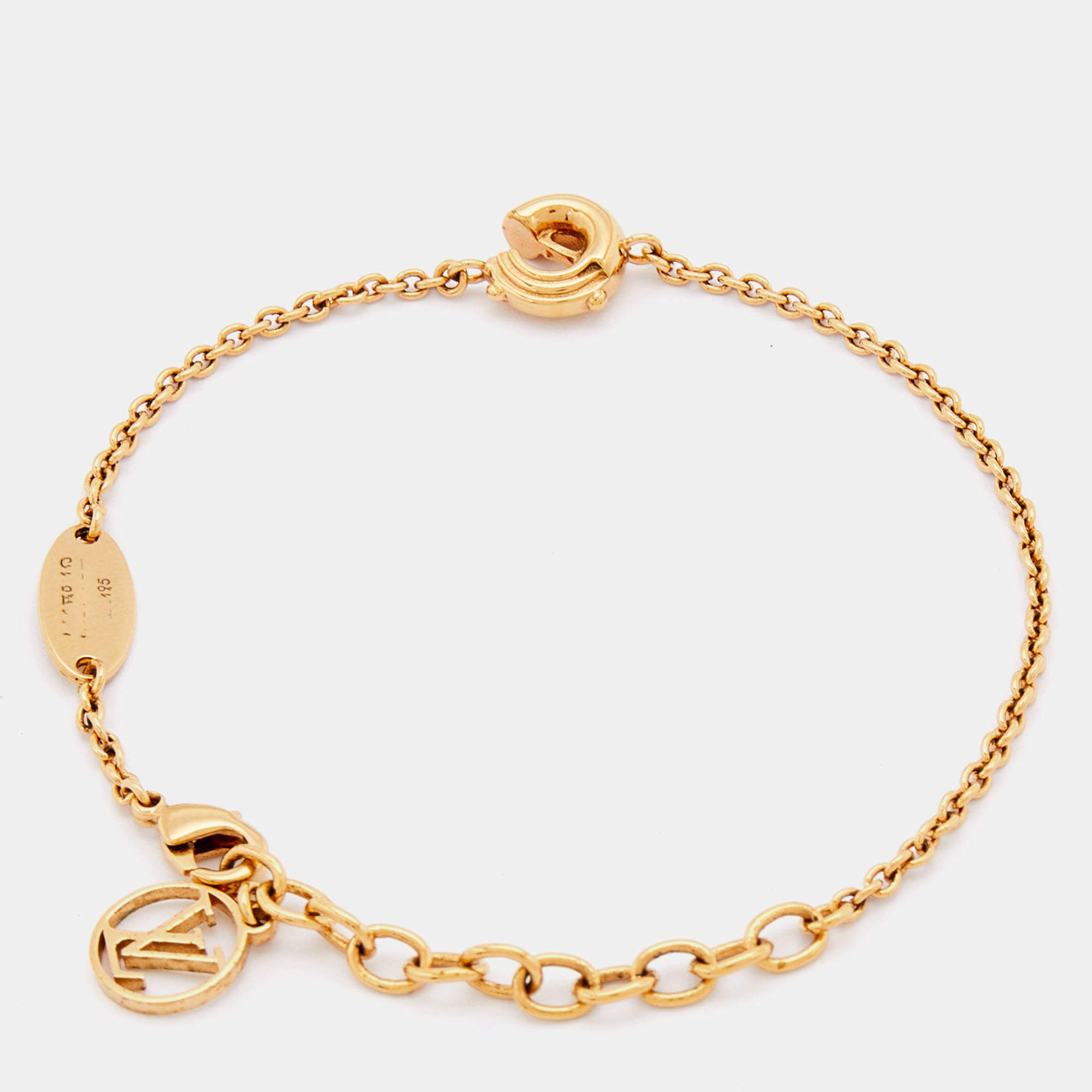 Louis Vuitton® LV & Me Bracelet, Letter G Gold. Size
