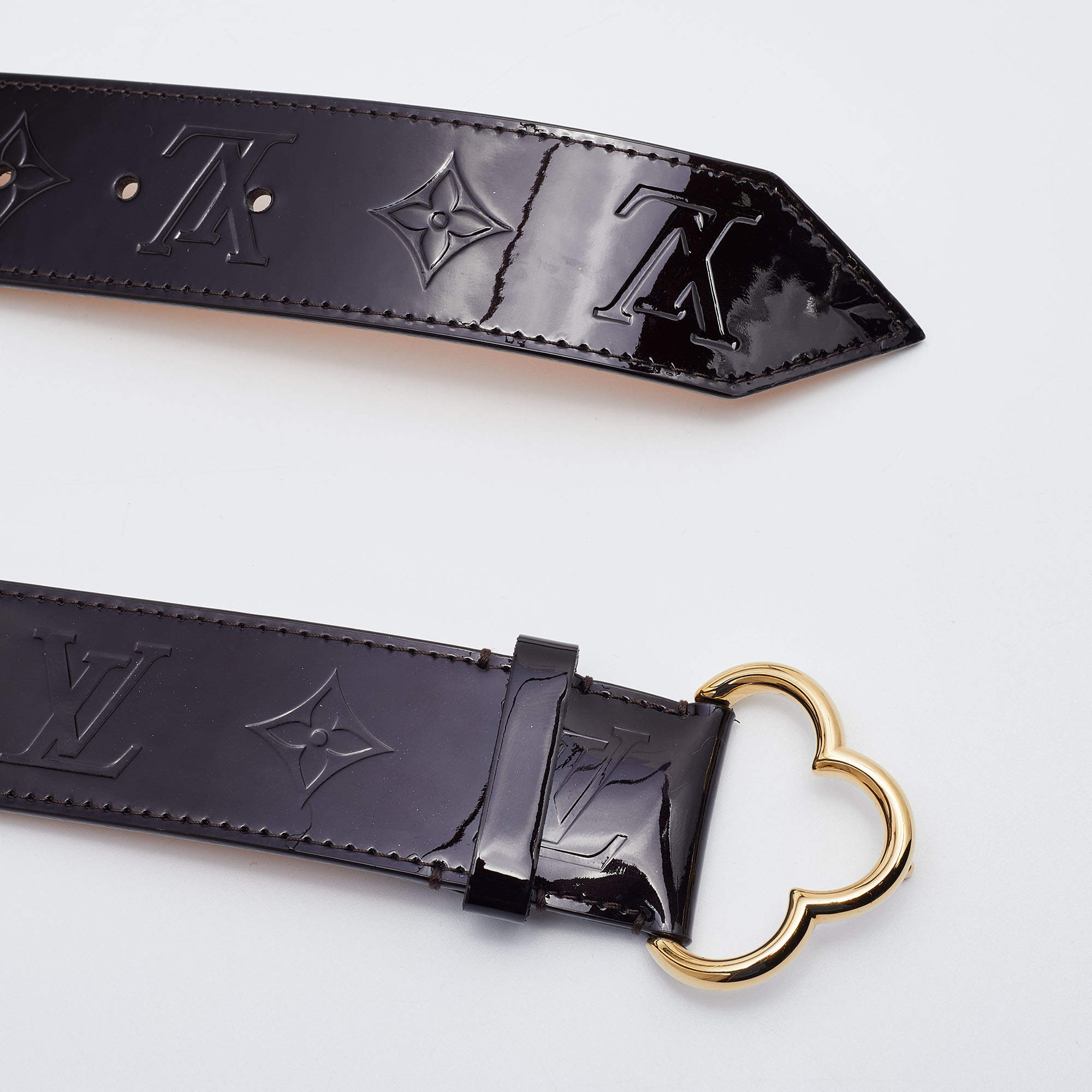 Louis Vuitton - Fuchsia Vernis Leather Gold Emblem Buckle Belt