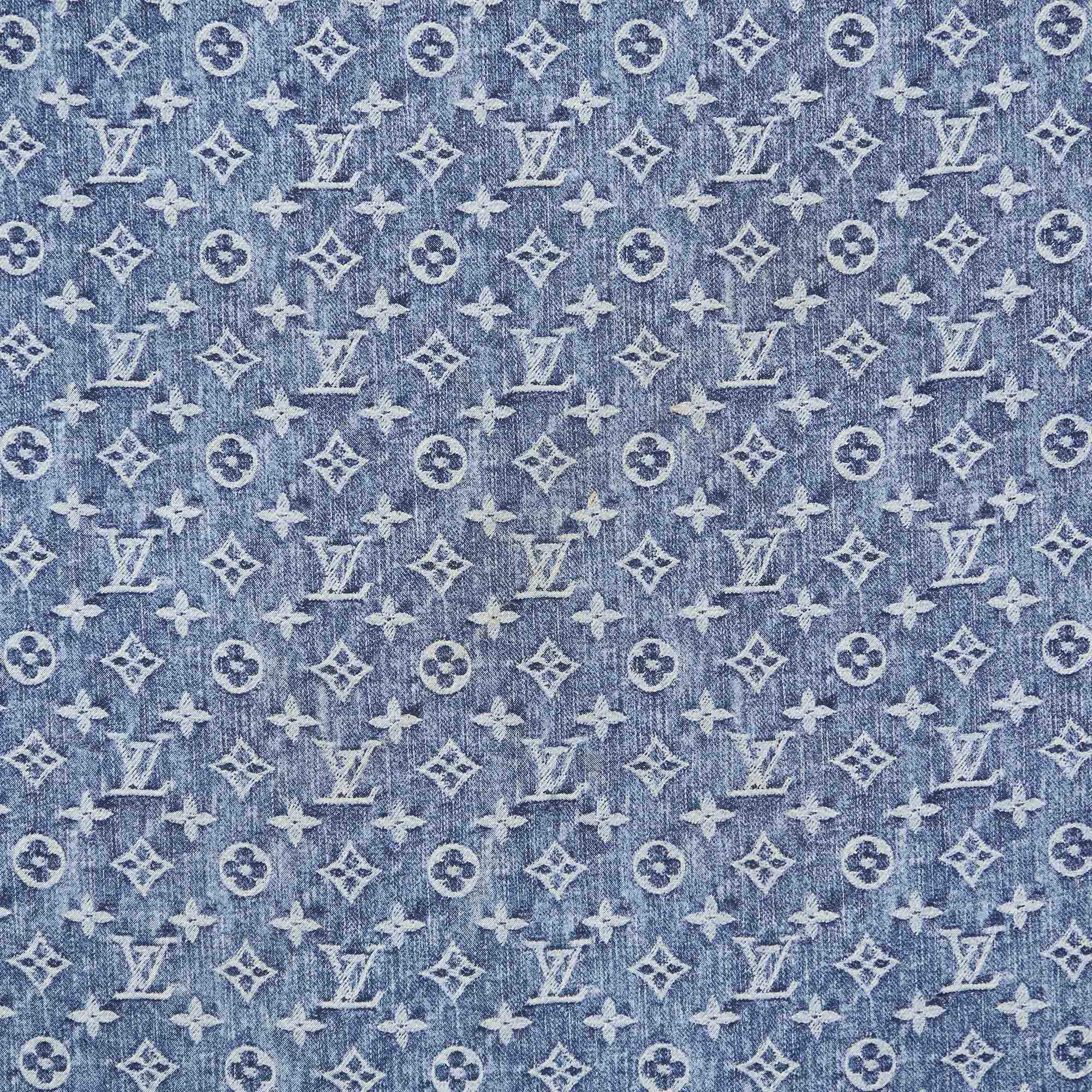 LOUIS VUITTON LV Monogram Blue Denim Jeans 100% silk Scarf with box  ref.159582 - Joli Closet