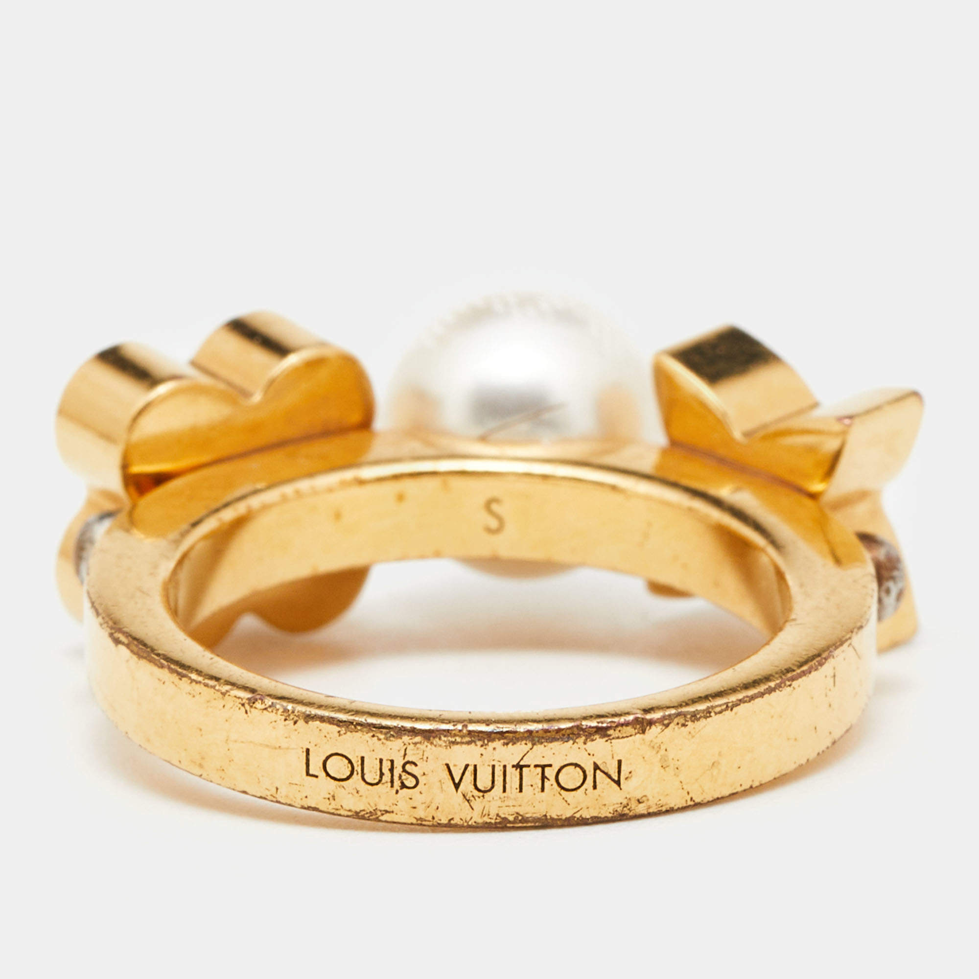 Louis Vuitton Gold Tone Faux Pearl Monogram Ring M Louis Vuitton