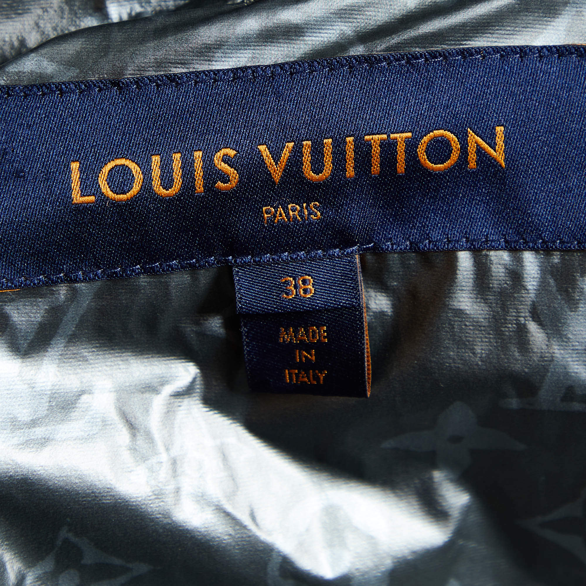 Louis Vuitton Metallic Grey Metallic Coated Modal Hooded Zip Front Jacket M  Louis Vuitton