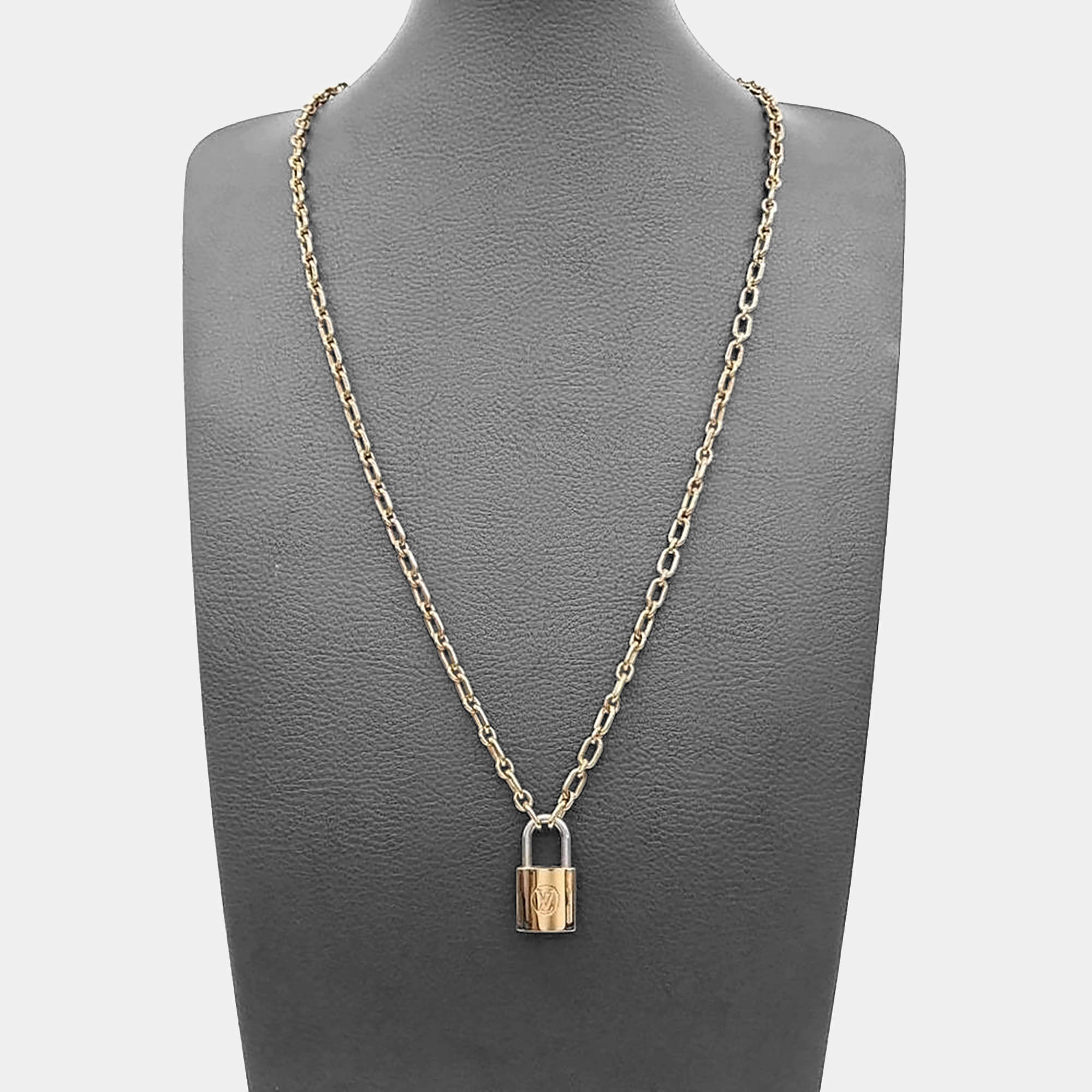 مملوكة مسبقًا Louis Vuitton Lockme Gold Necklace
