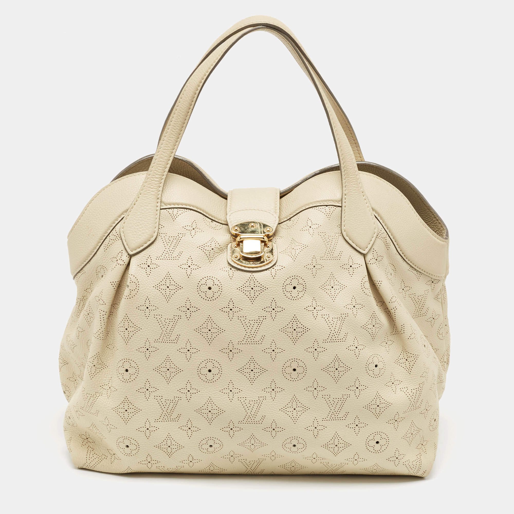 Pre Owned Louis Vuitton Lin Monogram Mahina Leather Cirrus MM Bag