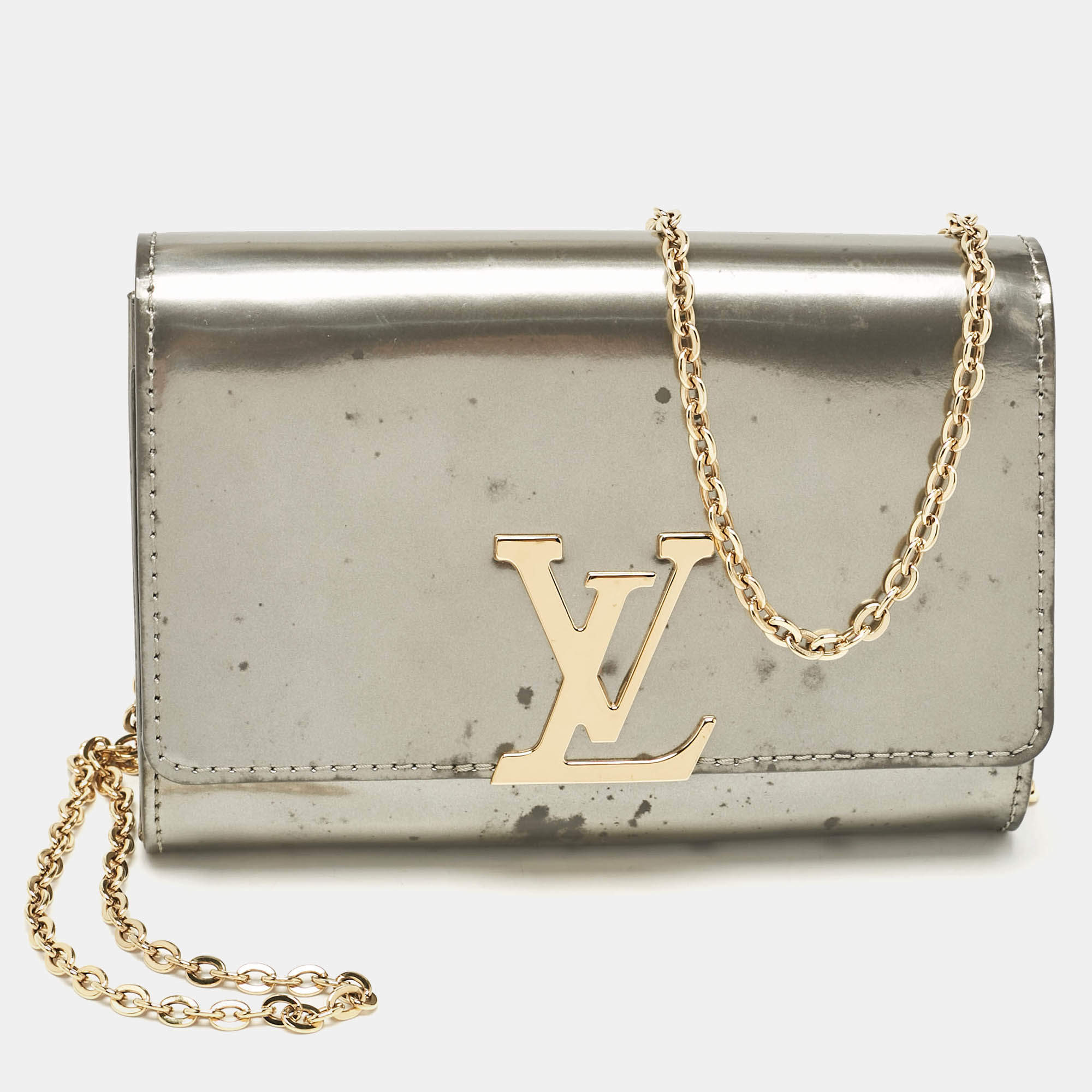 Louis Vuitton Givre Vernis Louise PM NM Chain Clutch