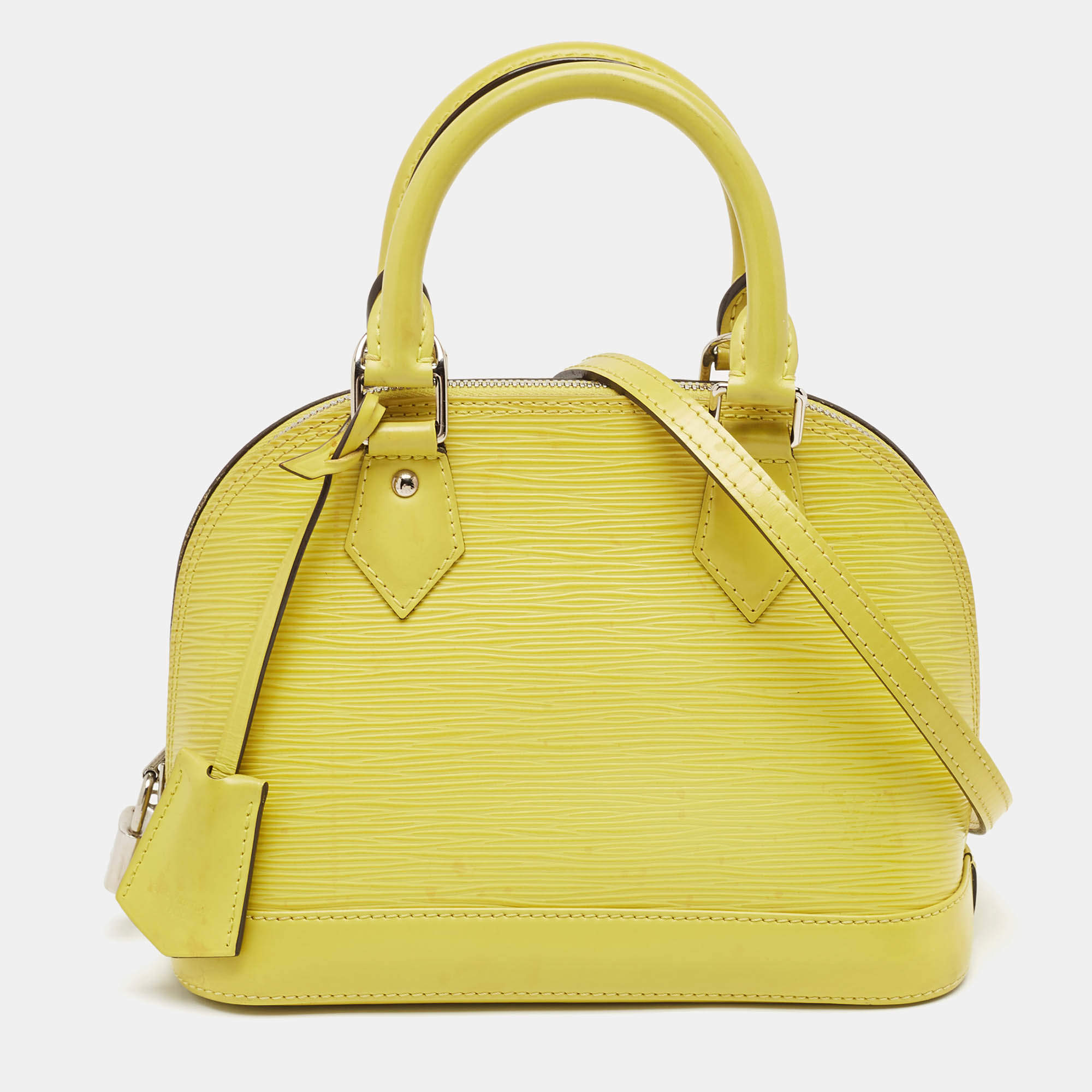 مملوكة مسبقًا حقيبة لوي فيتون ألما جلد أيبي فستقية BB