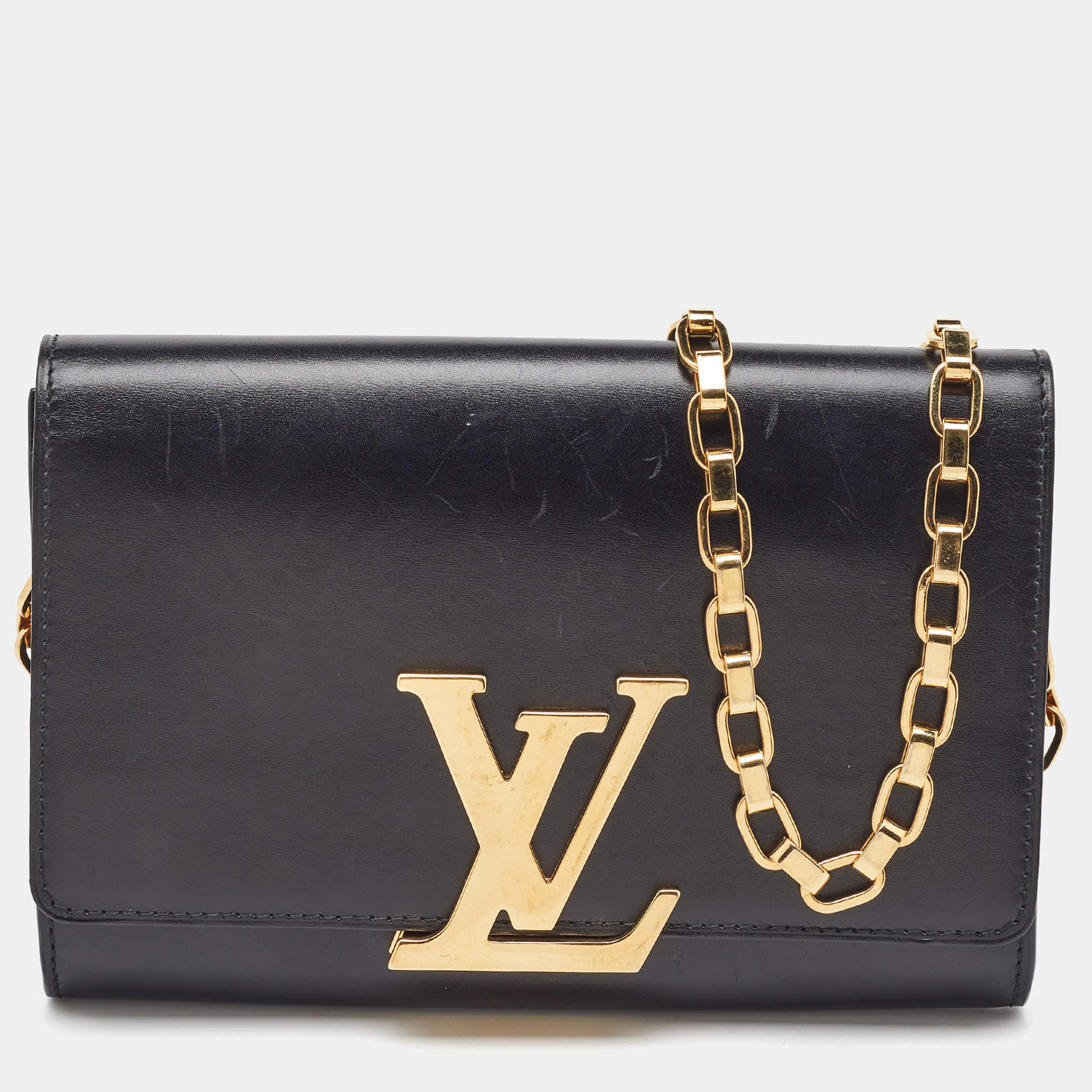 مملوكة مسبقًا Louis Vuitton Black Leather Chain Louise GM Bag
