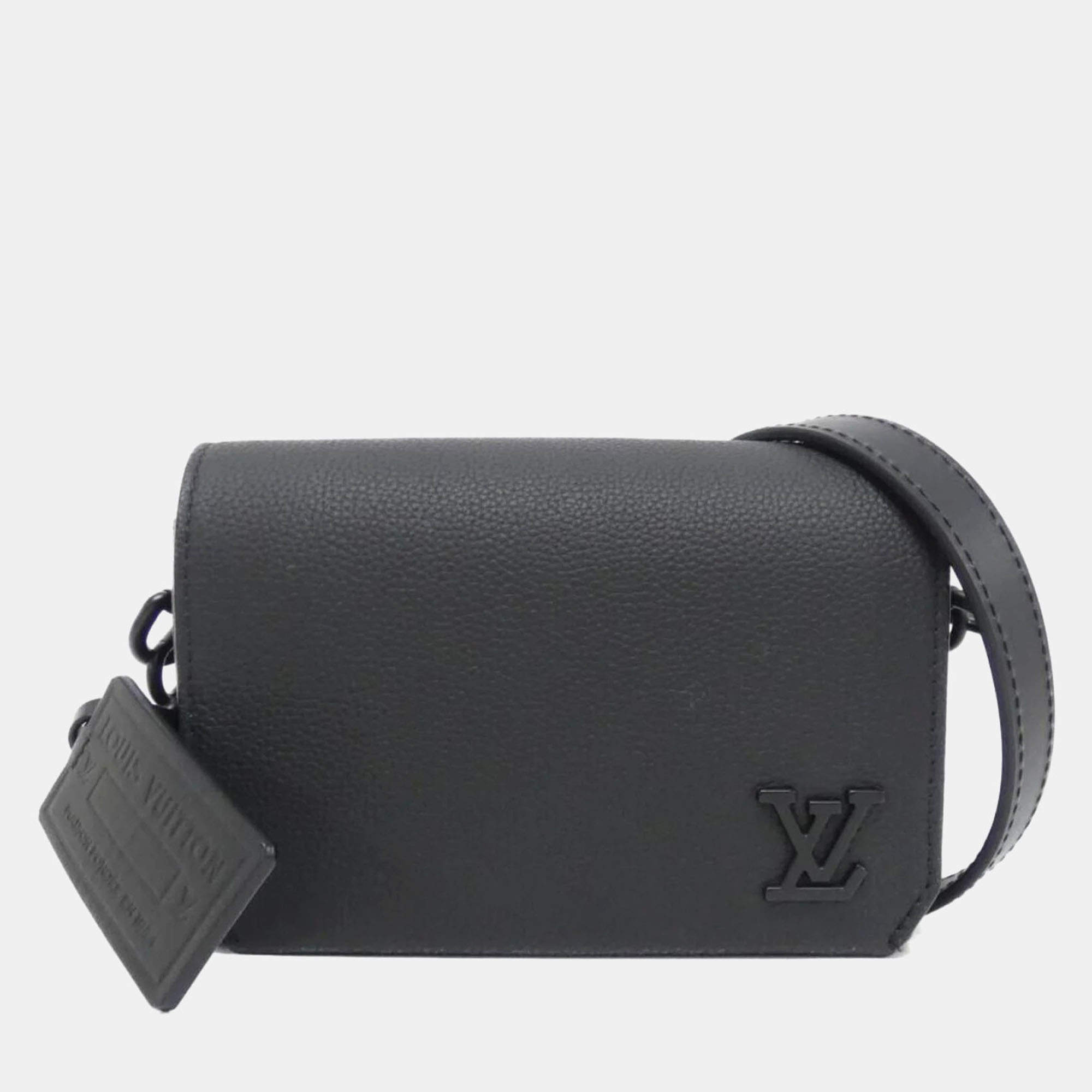 Louis Vuitton Lv Aerogram Fast Line Wearable Wallet Shoulder Bag