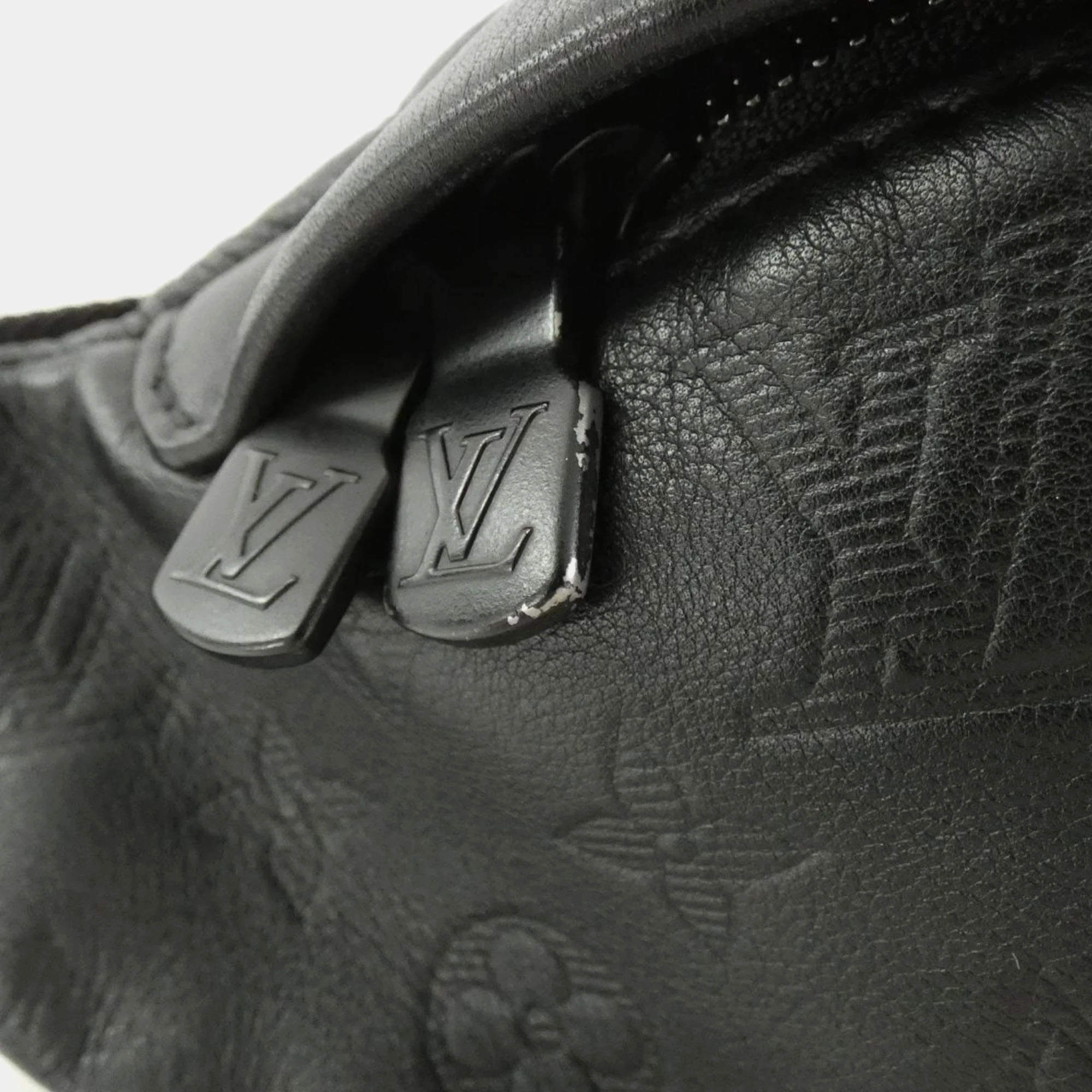 Pre Owned Louis Vuitton Monogram Shadow Discovery Bumbag Pm Shoulder Bag