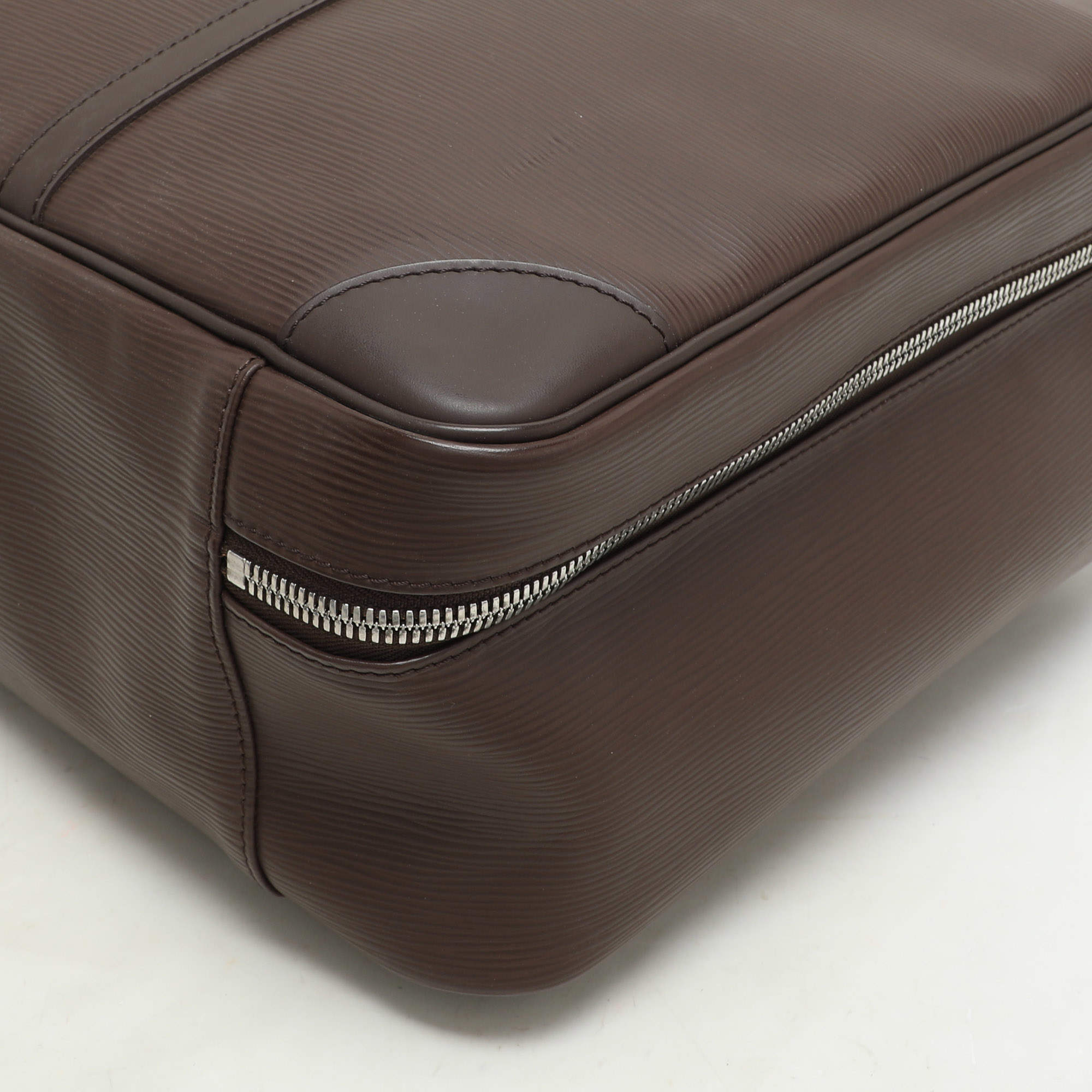 Pre Owned Louis Vuitton Moka Epi Leather Sirius 45 Soft Suitcase
