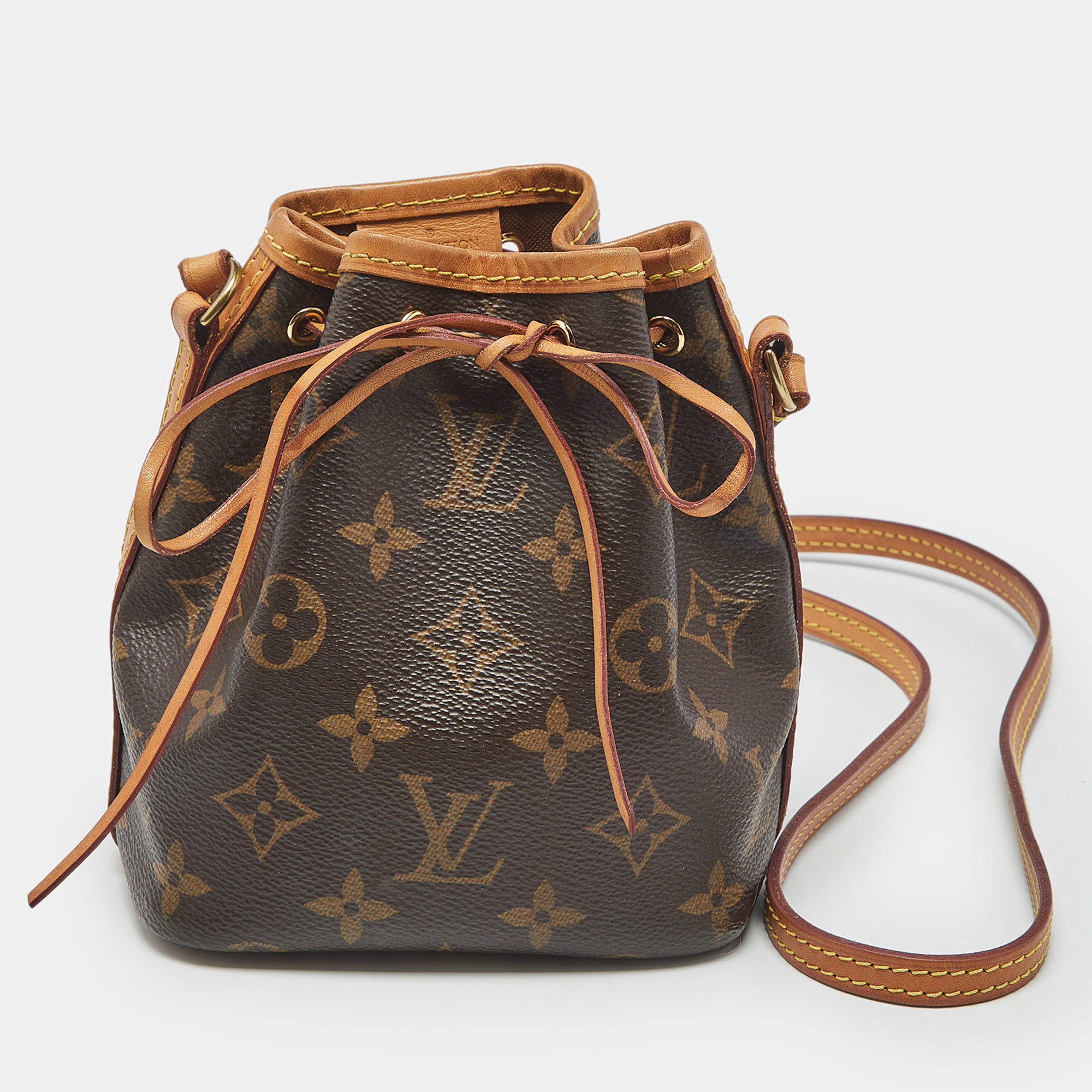 Pre Owned Louis Vuitton Monogram Canvas Nano Noe Bag