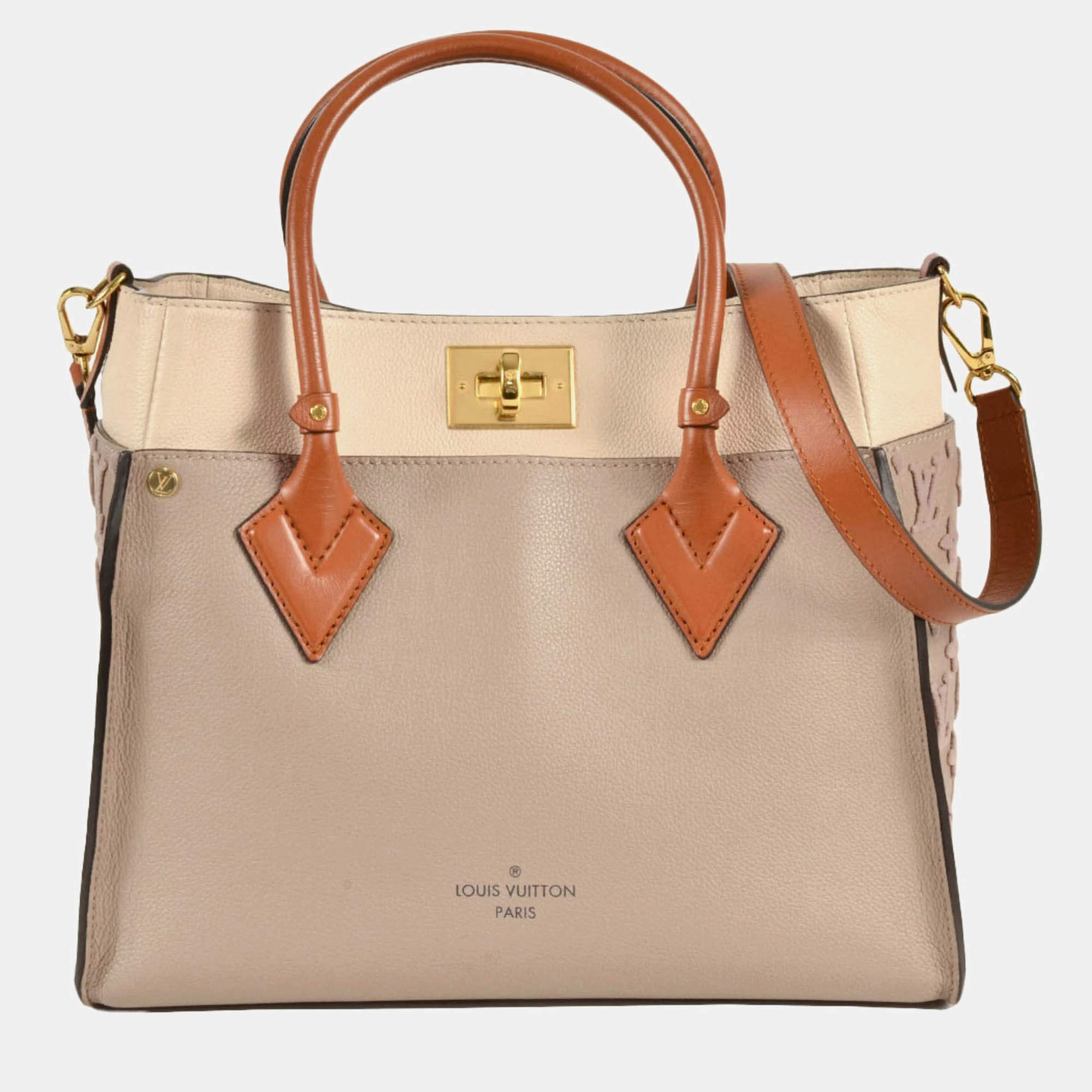 Pre Owned Louis Vuitton On My Side MM Beige Leather Handbag