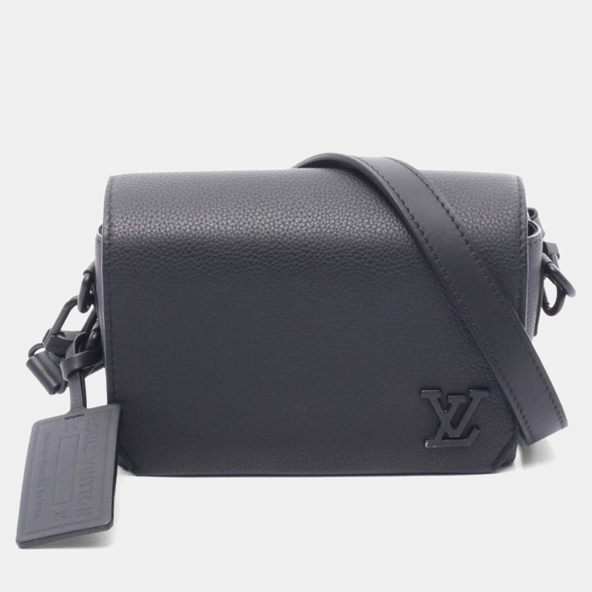 Pre Owned Louis Vuitton Fastline PM Black Aerogram Leather Wearable Wallet