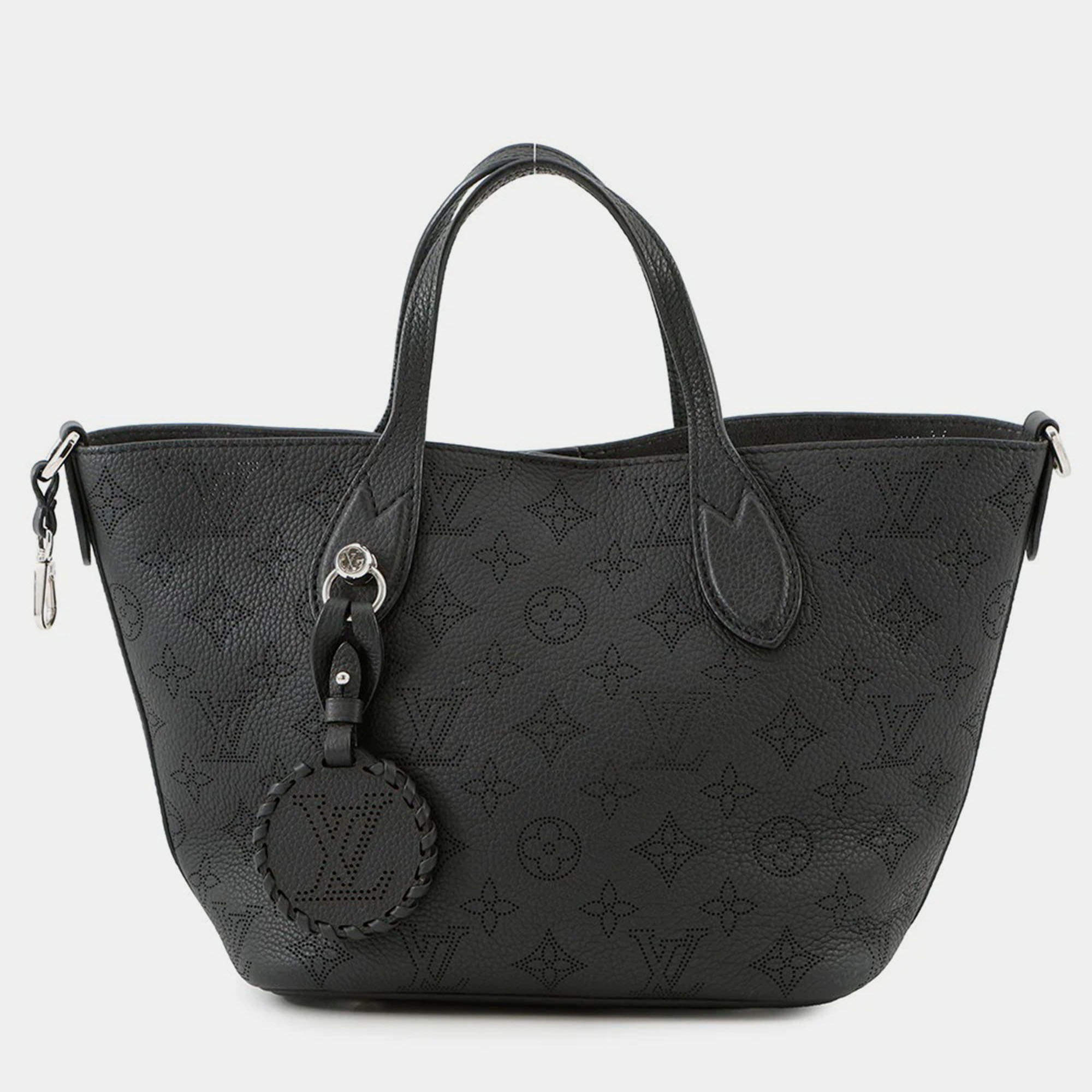 Pre Owned Louis Vuitton Blossom Noir Monogram Mahina Size PM