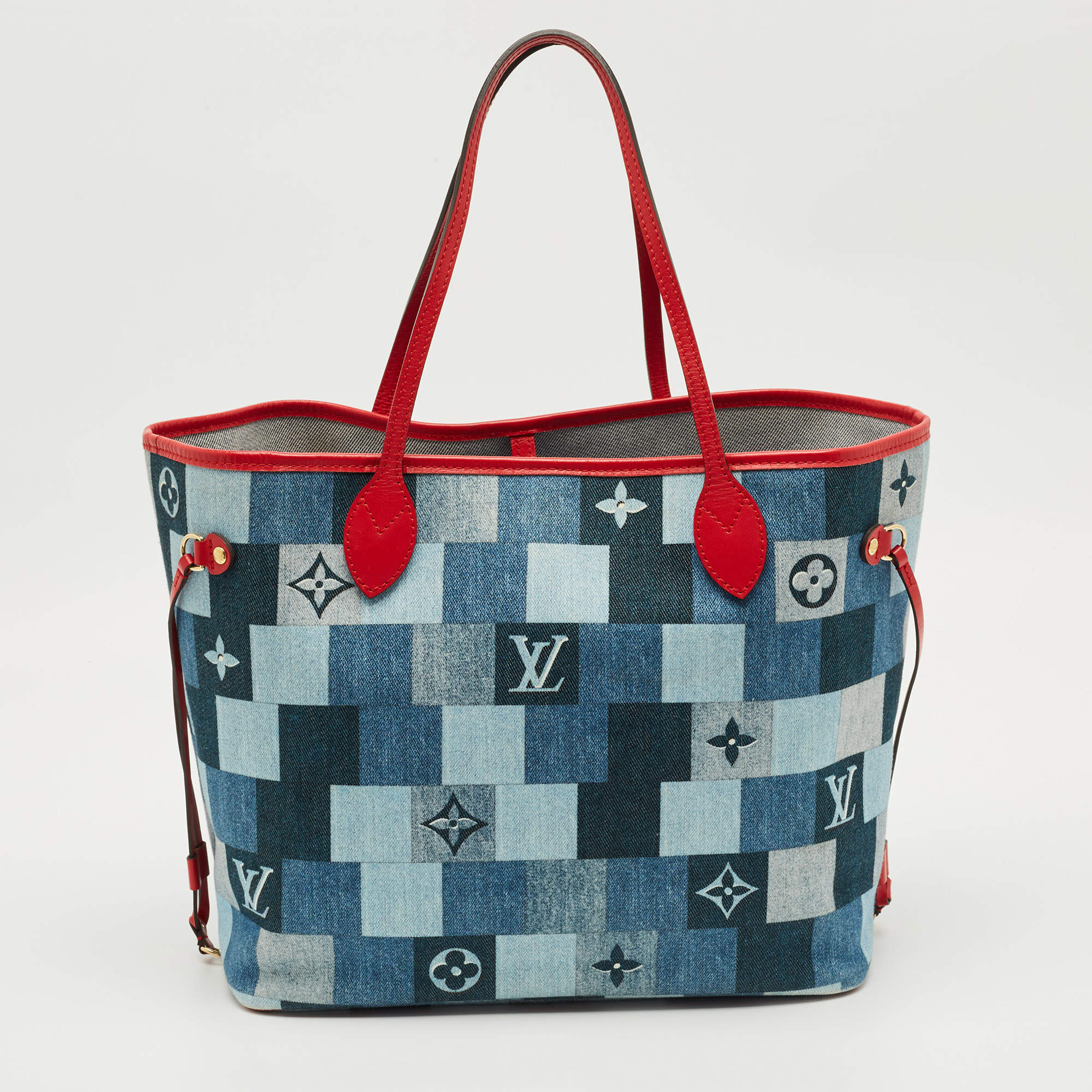 Pre Owned Louis Vuitton Blue/Rouge Damier Monogram Patchwork Denim Neverfull MM Bag