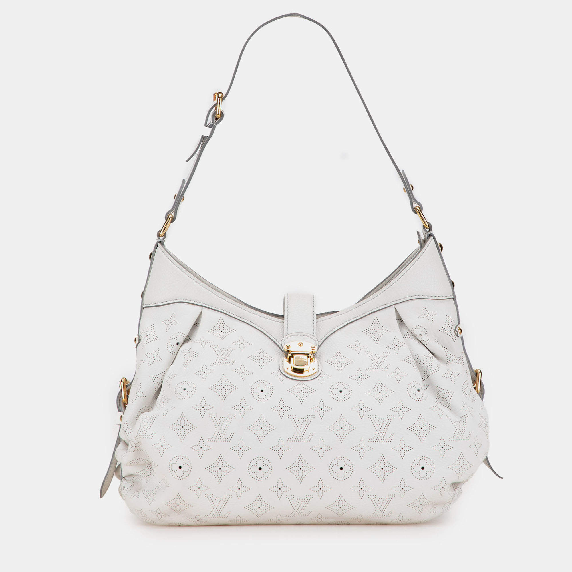 Pre Owned Louis Vuitton White Monogram Mahina XS