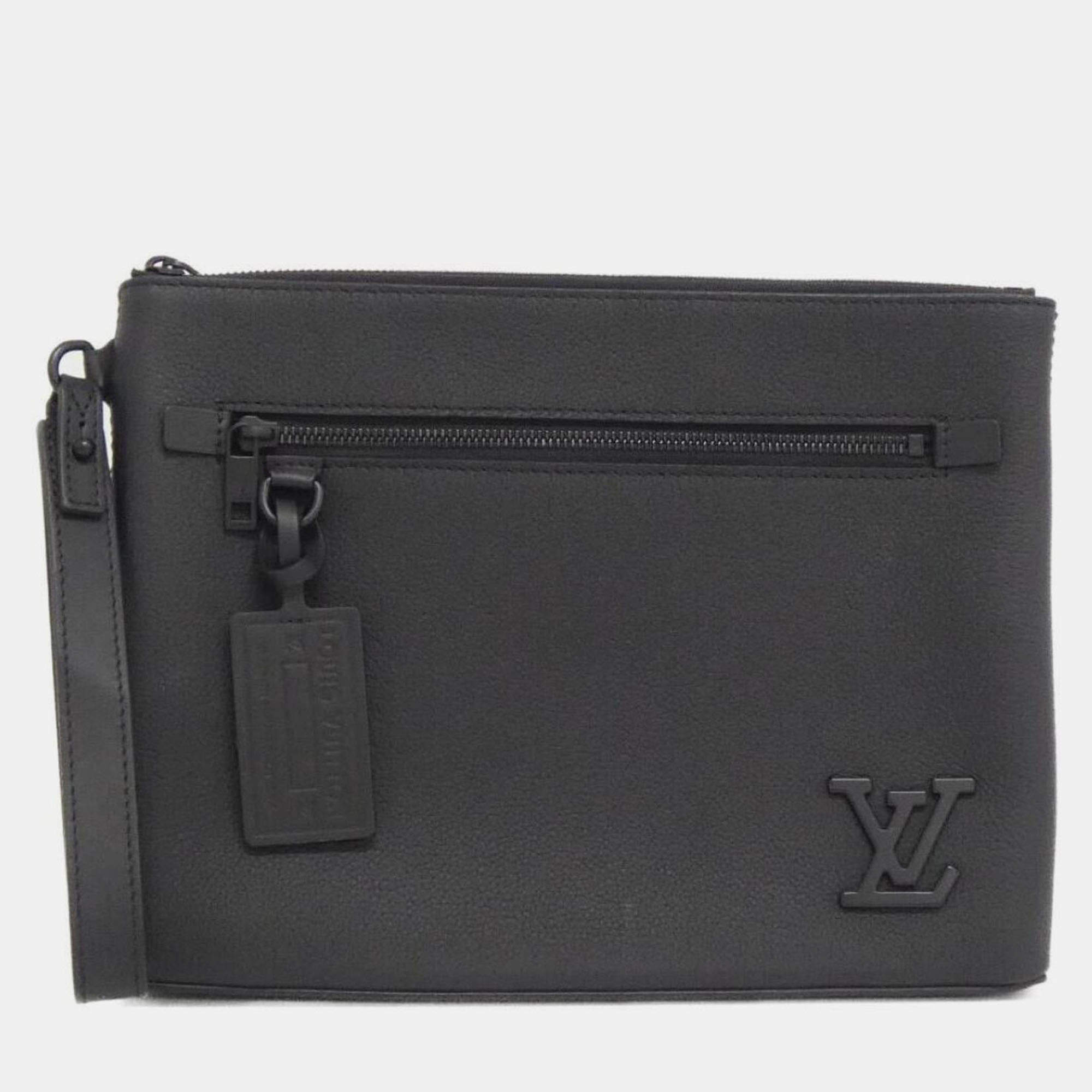 مملوكة مسبقًا Louis Vuitton Lv Aerogram Pochette Ipad Handbag