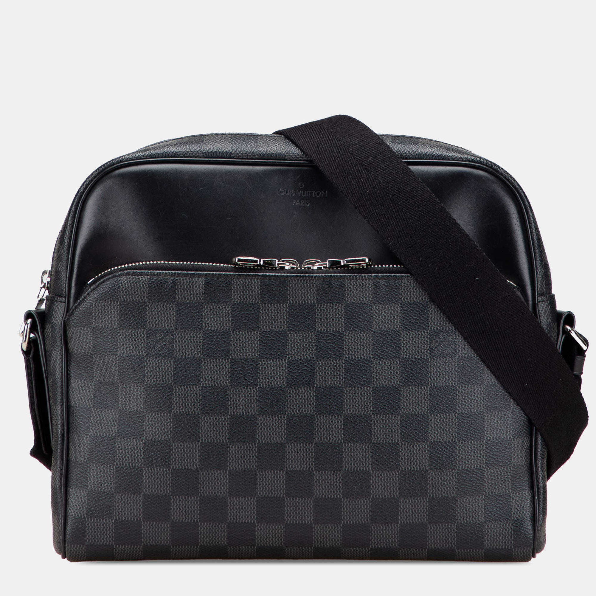 مملوكة مسبقًا Louis Vuitton Black Damier Graphite Dayton Reporter PM