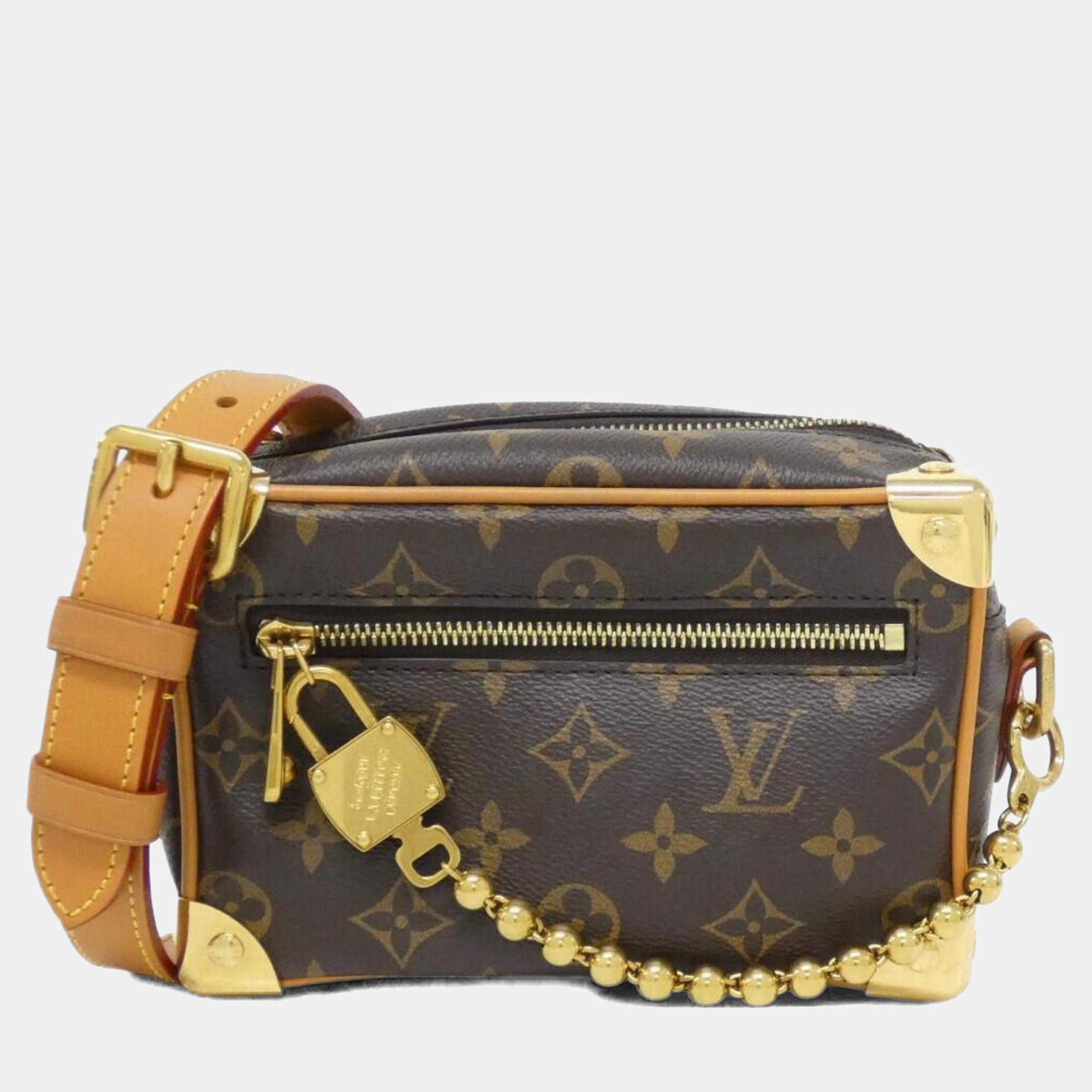 مملوكة مسبقًا Louis Vuitton Monogram Mini Soft Trunk Shoulder Bag