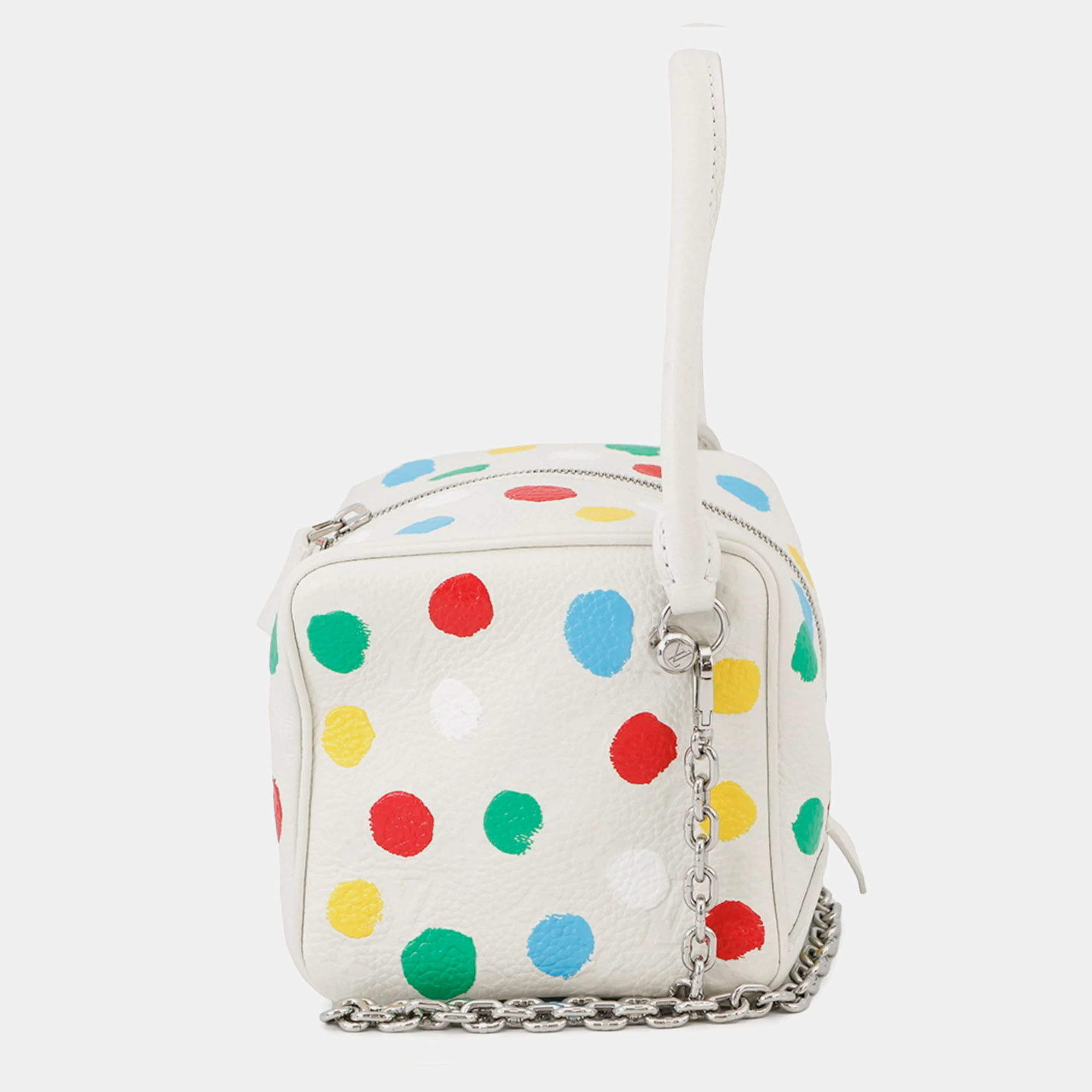 مملوكة مسبقًا Louis Vuitton Monogram Empreinte Square Bag Lv X Yk White