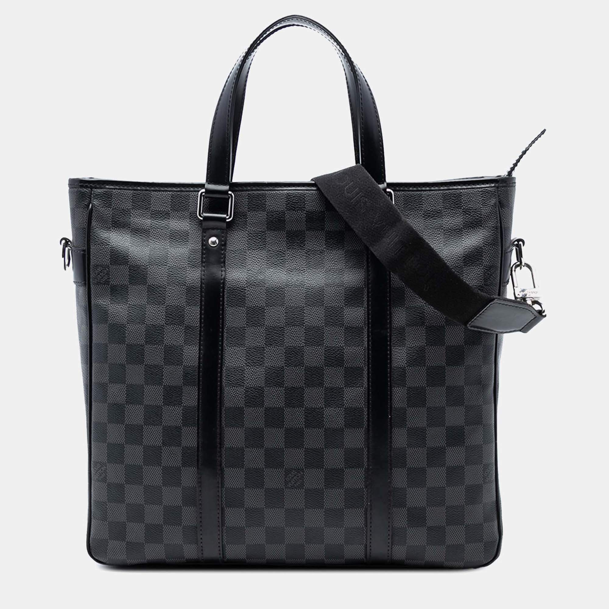 مملوكة مسبقًا Louis Vuitton Black Damier Graphite Tadao PM