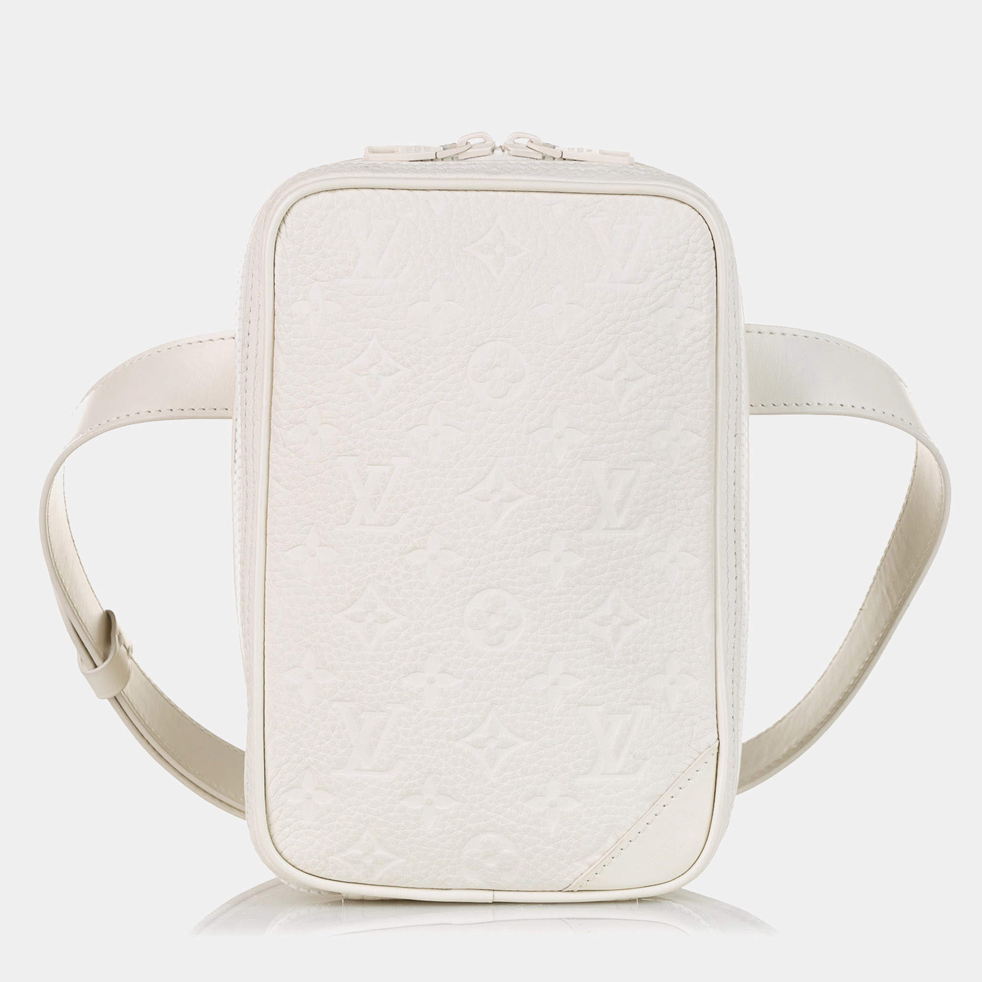 Pre Owned Louis Vuitton White Monogram Taurillon Utility Side 