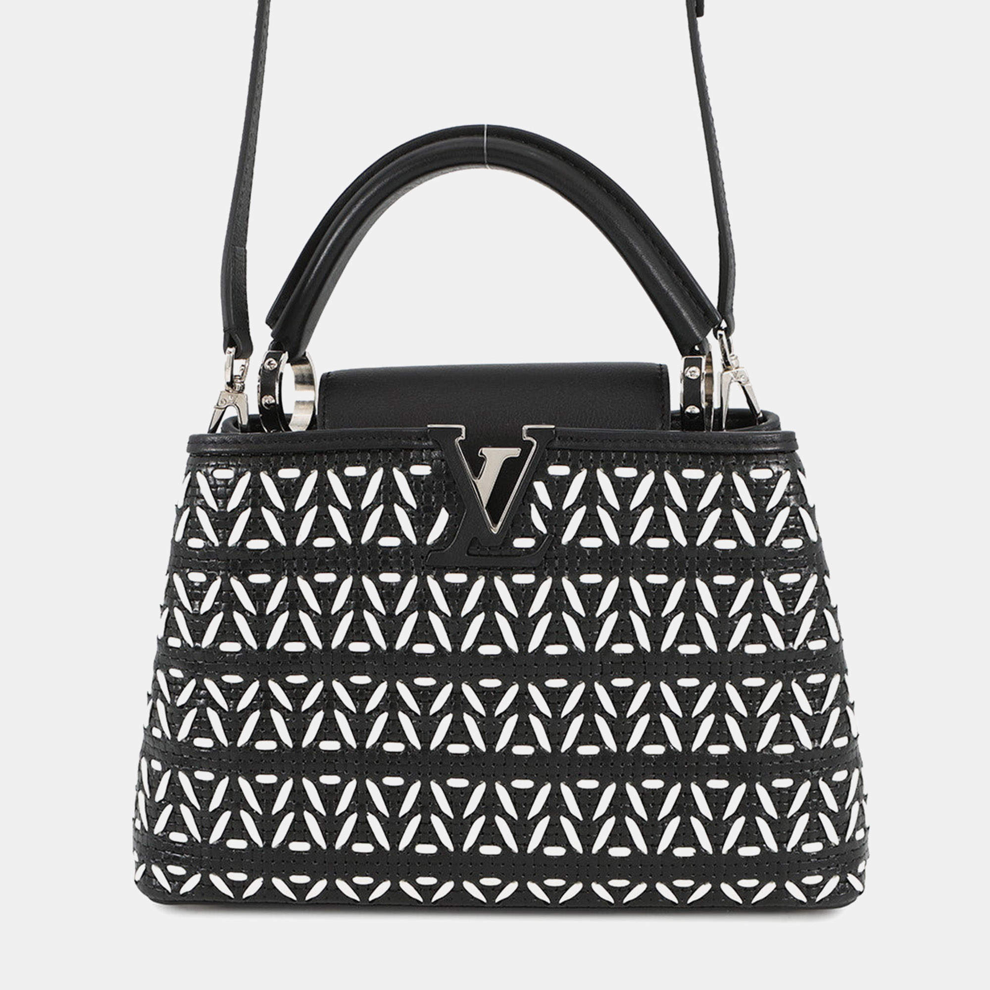 Pre Owned Louis Vuitton Capucines Noir/White Leather Size BB