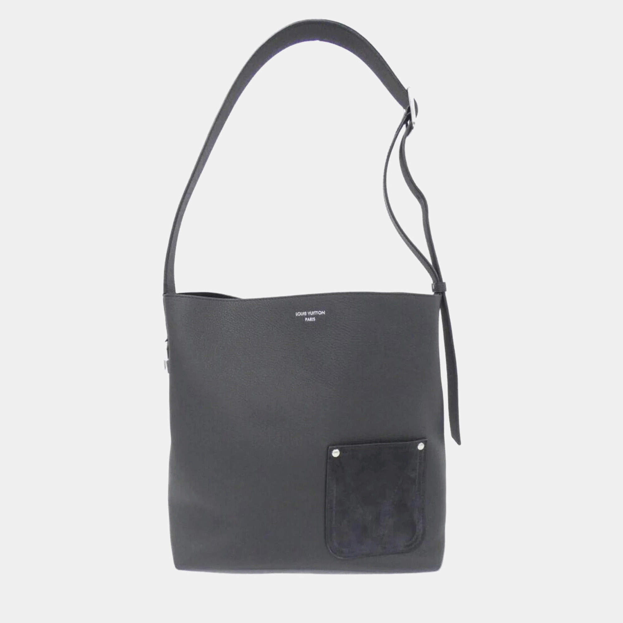 Pre Owned حقيبة كتف لوي فيتون فيرسو جلد العجل أسود توت