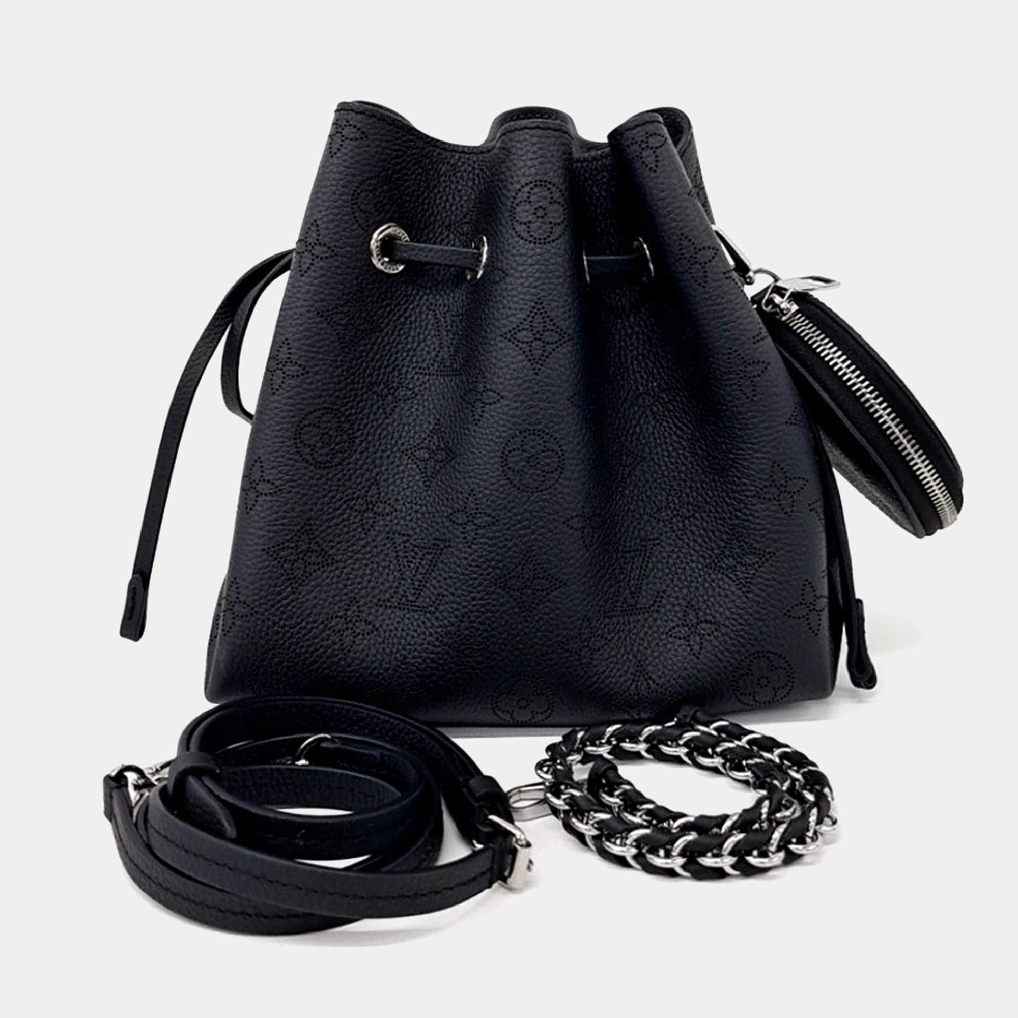 Pre Owned حقيبة لوي فيتون ماهينا بيلا من الجلد الأسود