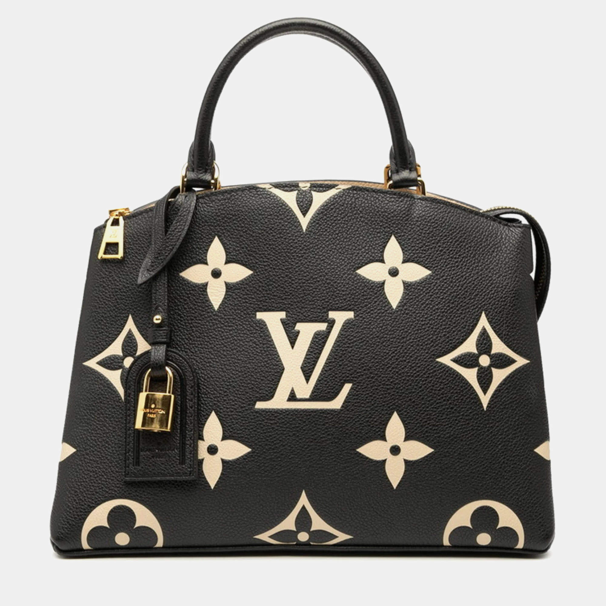 Pre Owned حقيبة لويس فويتون بيتي بلاي PM مطبوع بنقش مونوغرام ثنائي اللون جلد أسود وبيج