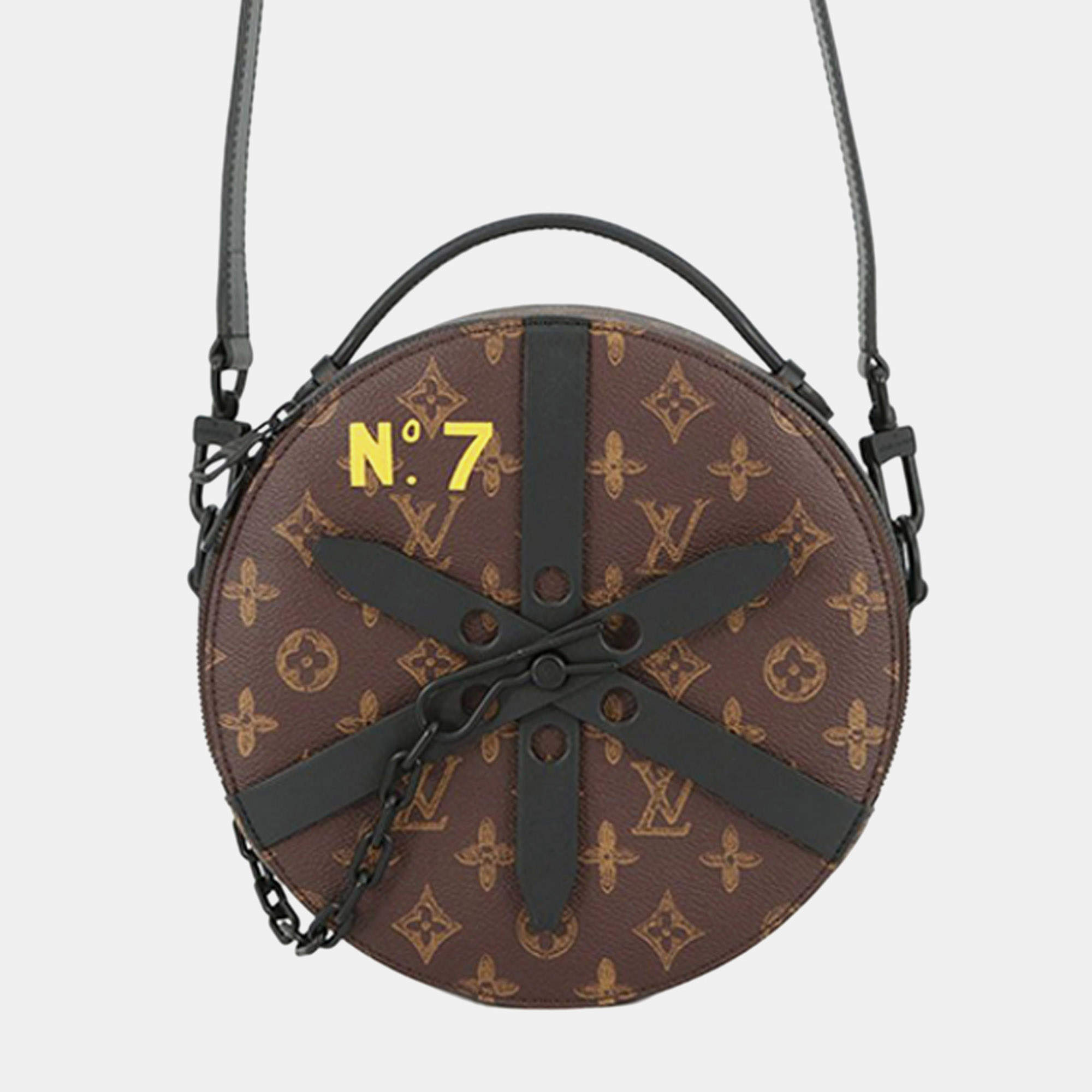 مملوكة مسبقًا Louis Vuitton Black Brown Monogram Wheel Box
