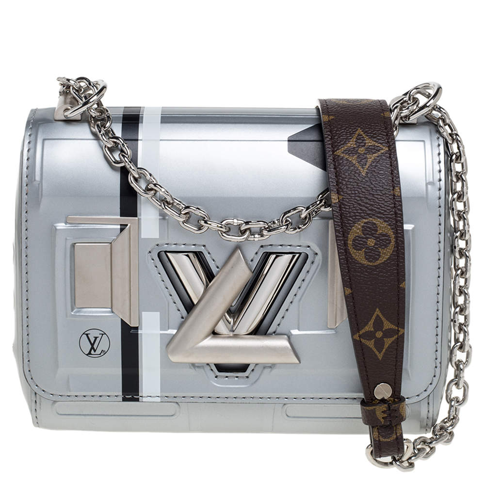 مملوكة مسبقًا Louis Vuitton Grey Leather Space Argent Twist PM Bag