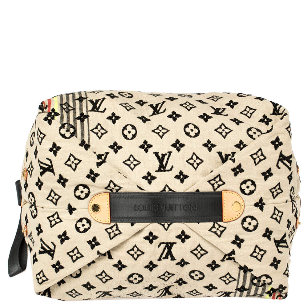 Louis Vuitton, Bags, Runway Celebrity Rare Louis Vuitton Cheche Bohemian  Large Bag