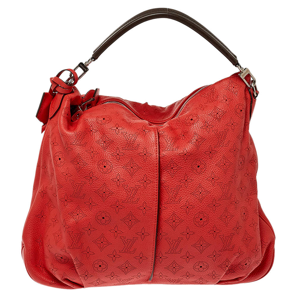 مملوكة مسبقًا Louis Vuitton Corall Monogram Mahina Leather Selene MM Bag
