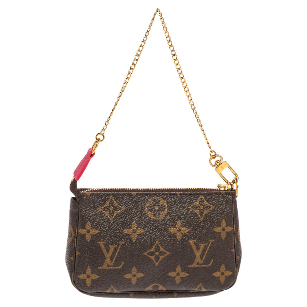 Louis Vuitton Pochette Accessories Giraffe Xmas Monogram Mini