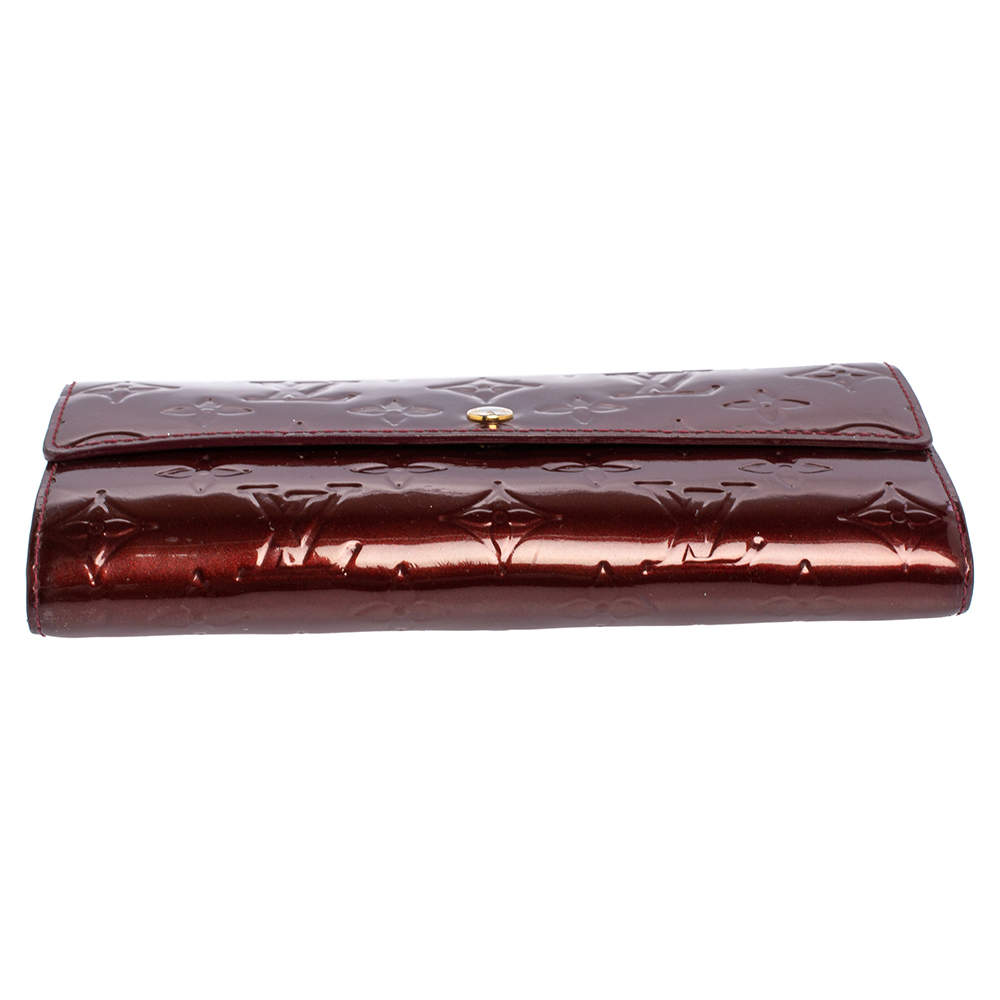 Louis Vuitton Sarah Red Monogram Vernis Leather Wallet – LovedLuxeBags