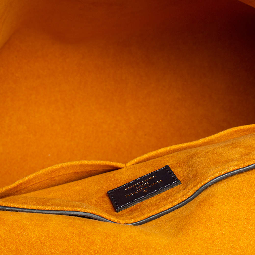 Louis Vuitton Beaubourg Shoulder bag 365894