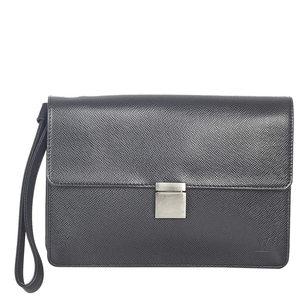 Pre Owned Louis Vuitton Black Taiga Leather Selenga Clutch