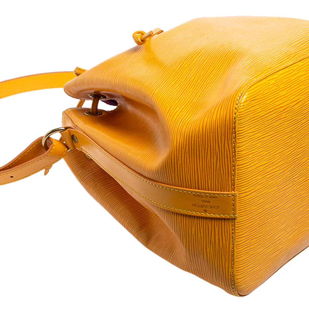 Handbag Louis Vuitton Yellow in Plastic - 36560548