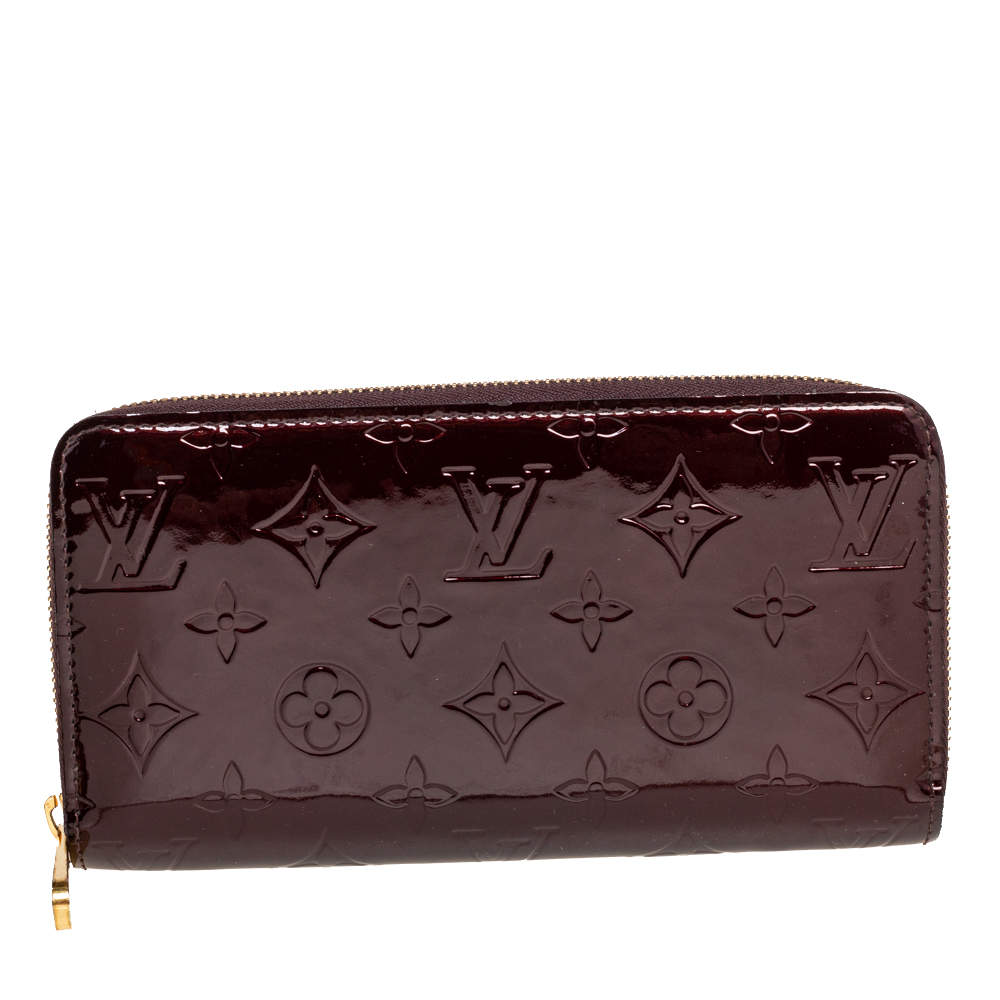 Pre Owned Louis Vuitton Amarante Monogram Vernis Zippy Wallet  
