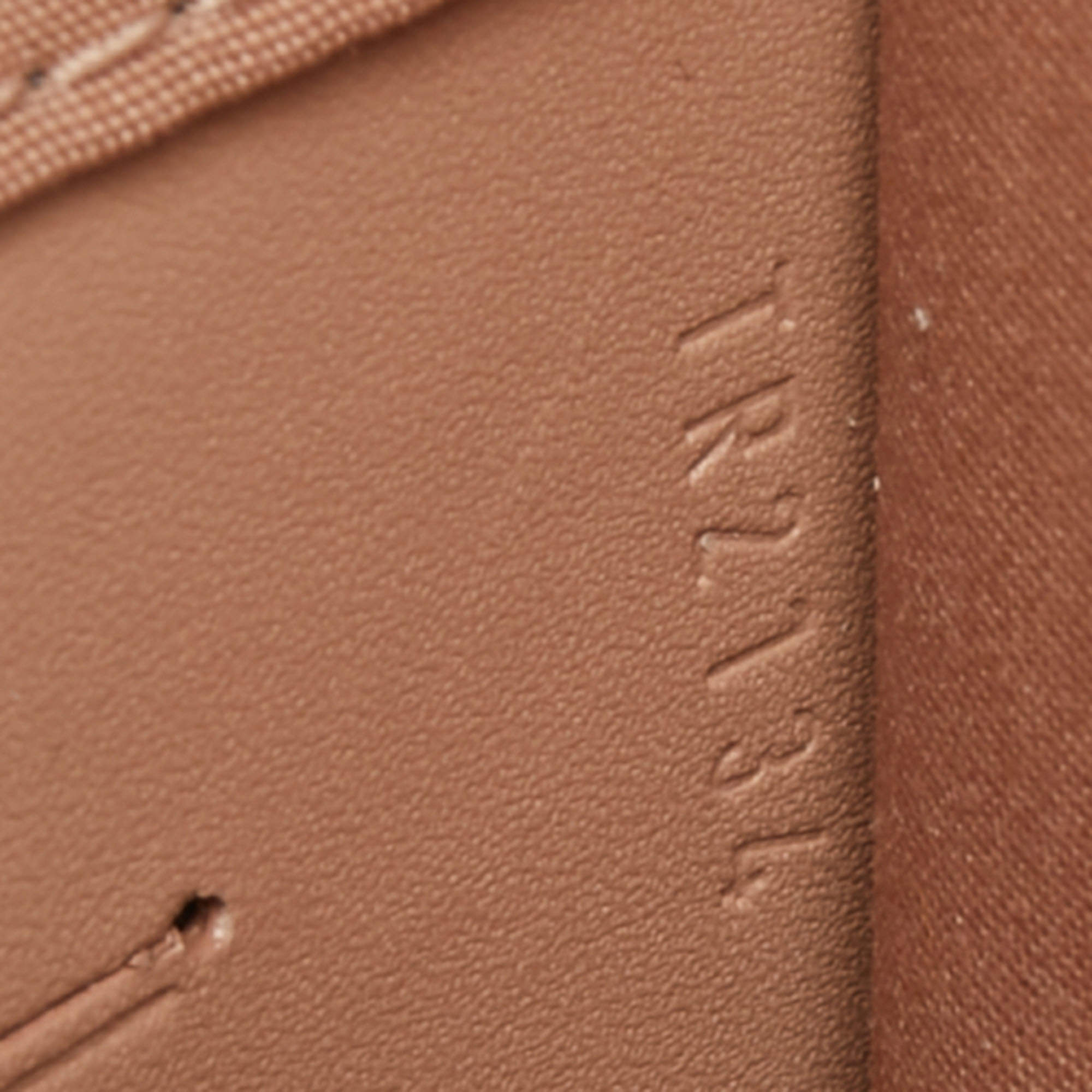 Louis Vuitton Beige Poudre Patent Leather Louise Clutch at 1stDibs  lv  patent leather clutch, louis vuitton christian louboutin, louis vuitton  patent leather clutch
