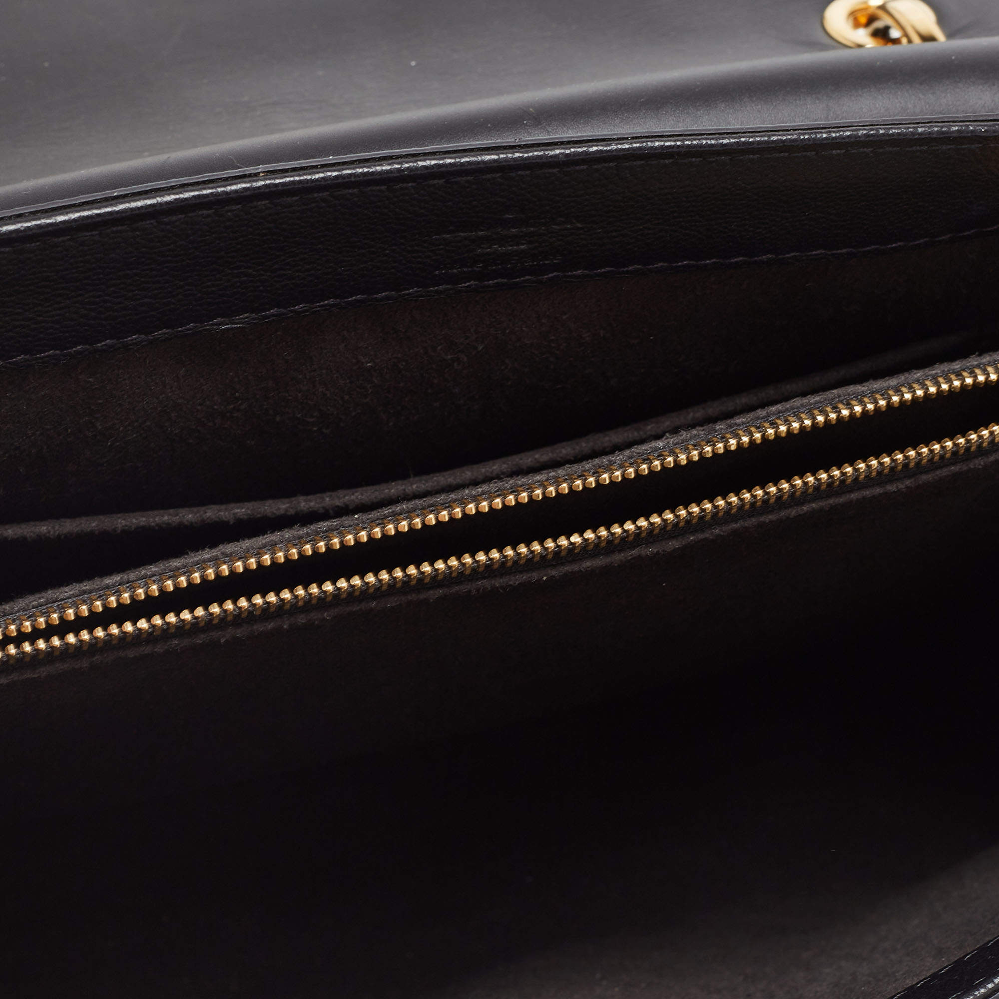 Louis Vuitton Very One Handle Bag Black Leather ref.813884 - Joli Closet