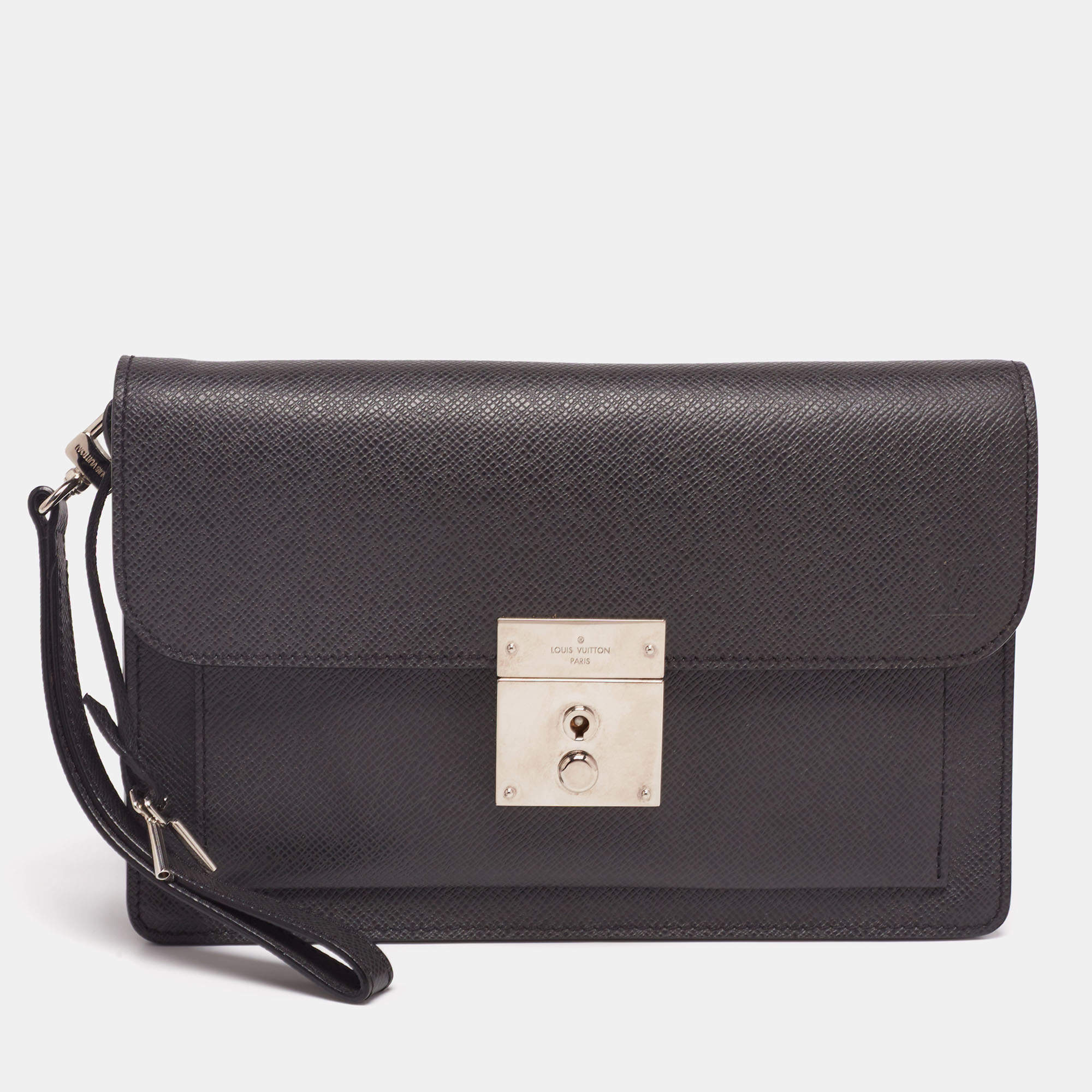 مملوكة مسبقًا حقيبة كلتش لوي فيتون نيو بيلايا جلد رصاصية 