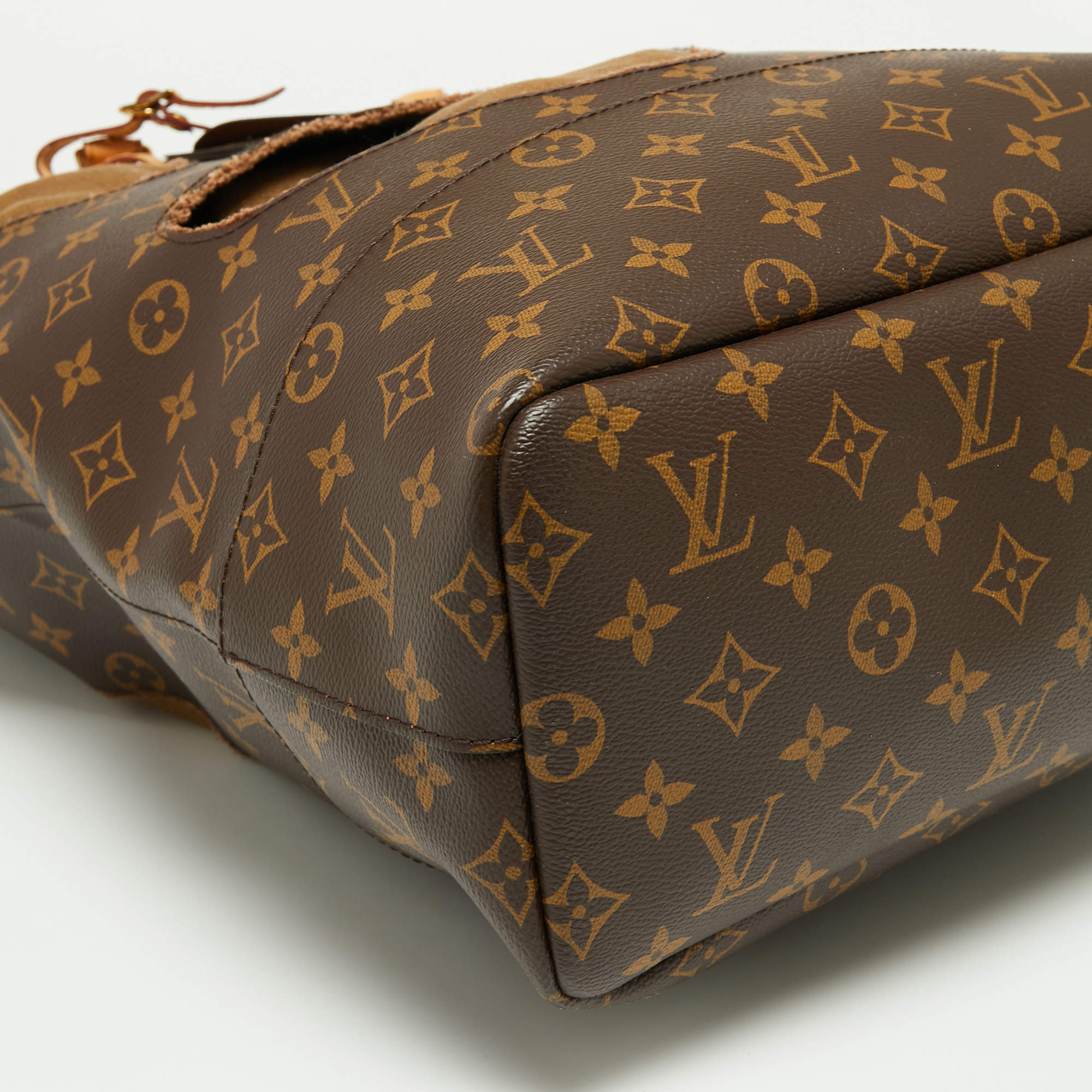 Louis Vuitton Damier detials  Louis vuitton, Monogram canvas, Rei kawakubo