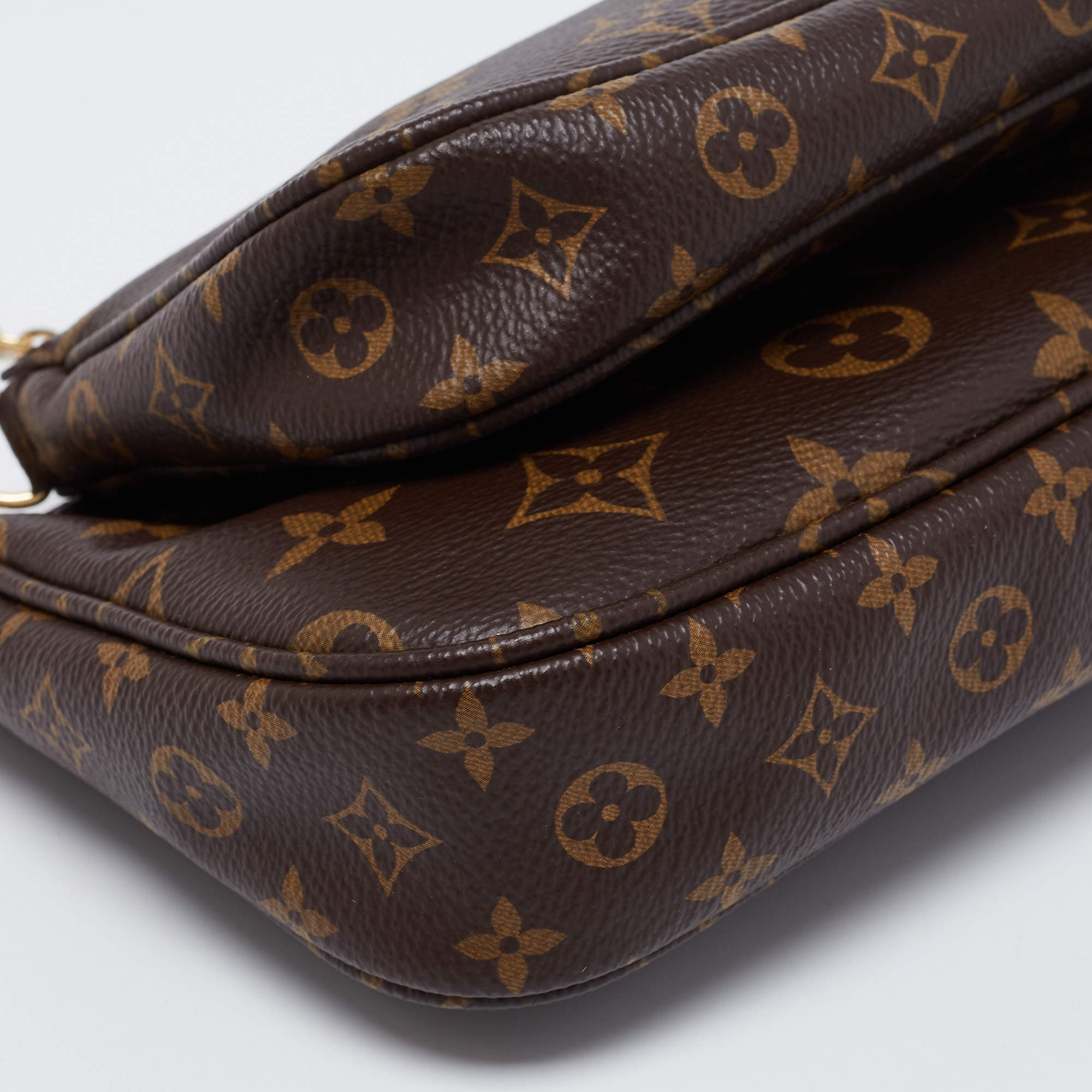 M44823 Small and light three-piece handbag(Khaki)  Louis vuitton multi  pochette, Vuitton, Louis vuitton