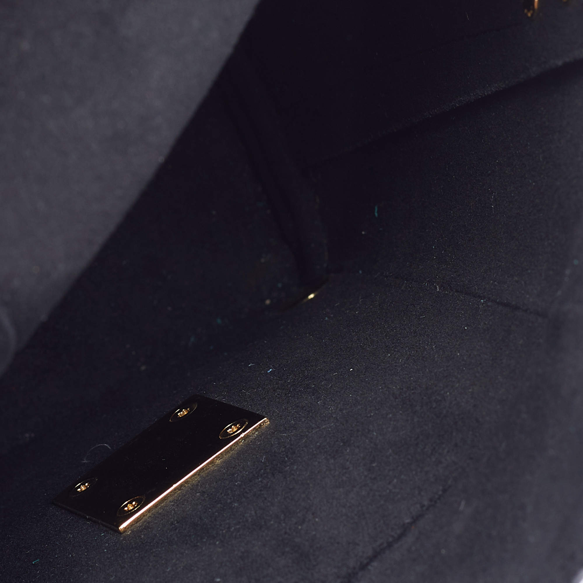 Bento box leather handbag Louis Vuitton Black in Leather - 20114012