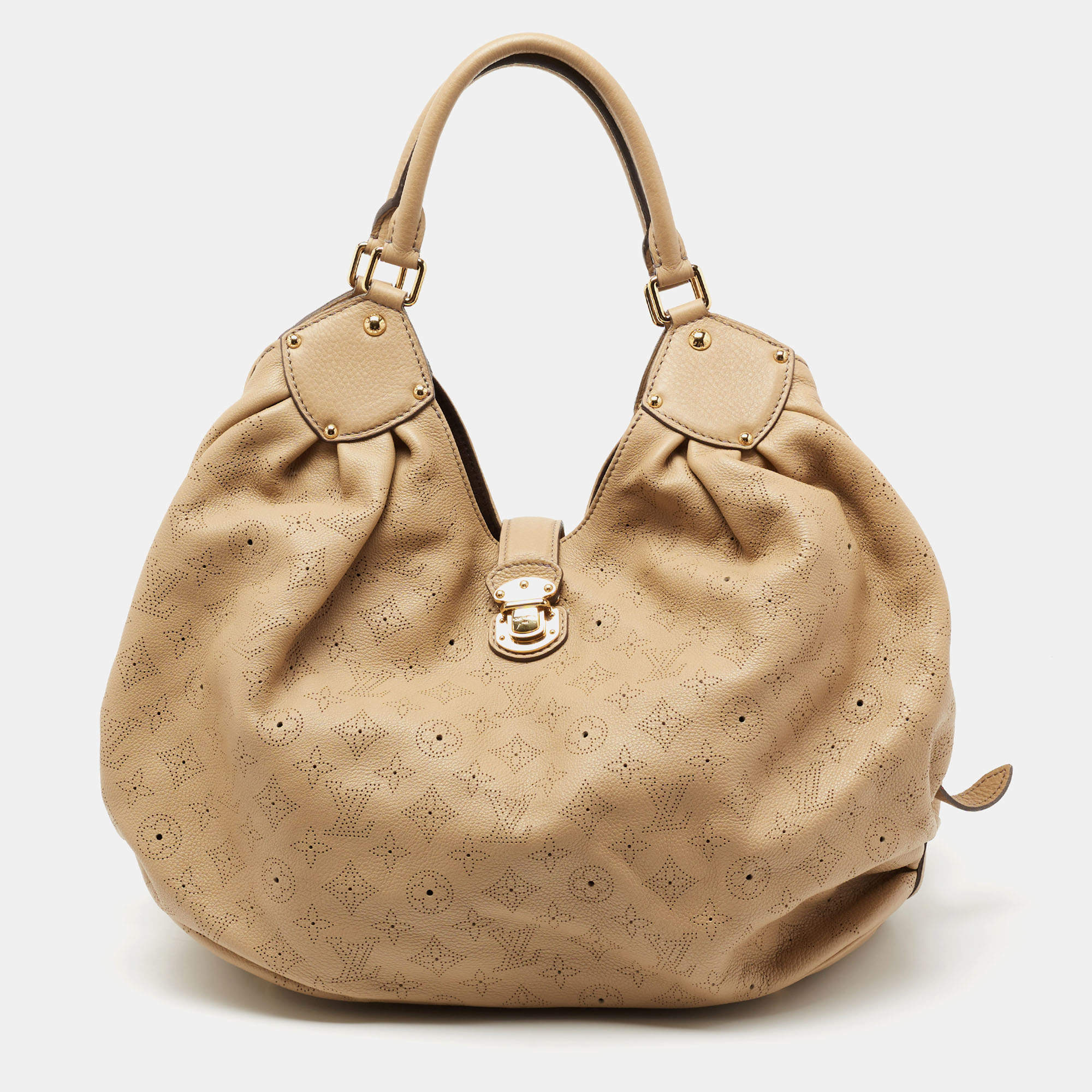 Pre Owned Louis Vuitton Beige Monogram Mahina Leather L Bag