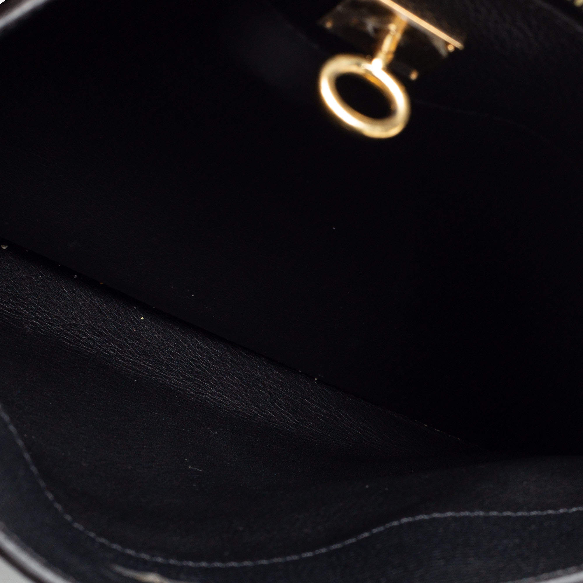 Louis Vuitton City Steamer Black Leather ref.966738 - Joli Closet