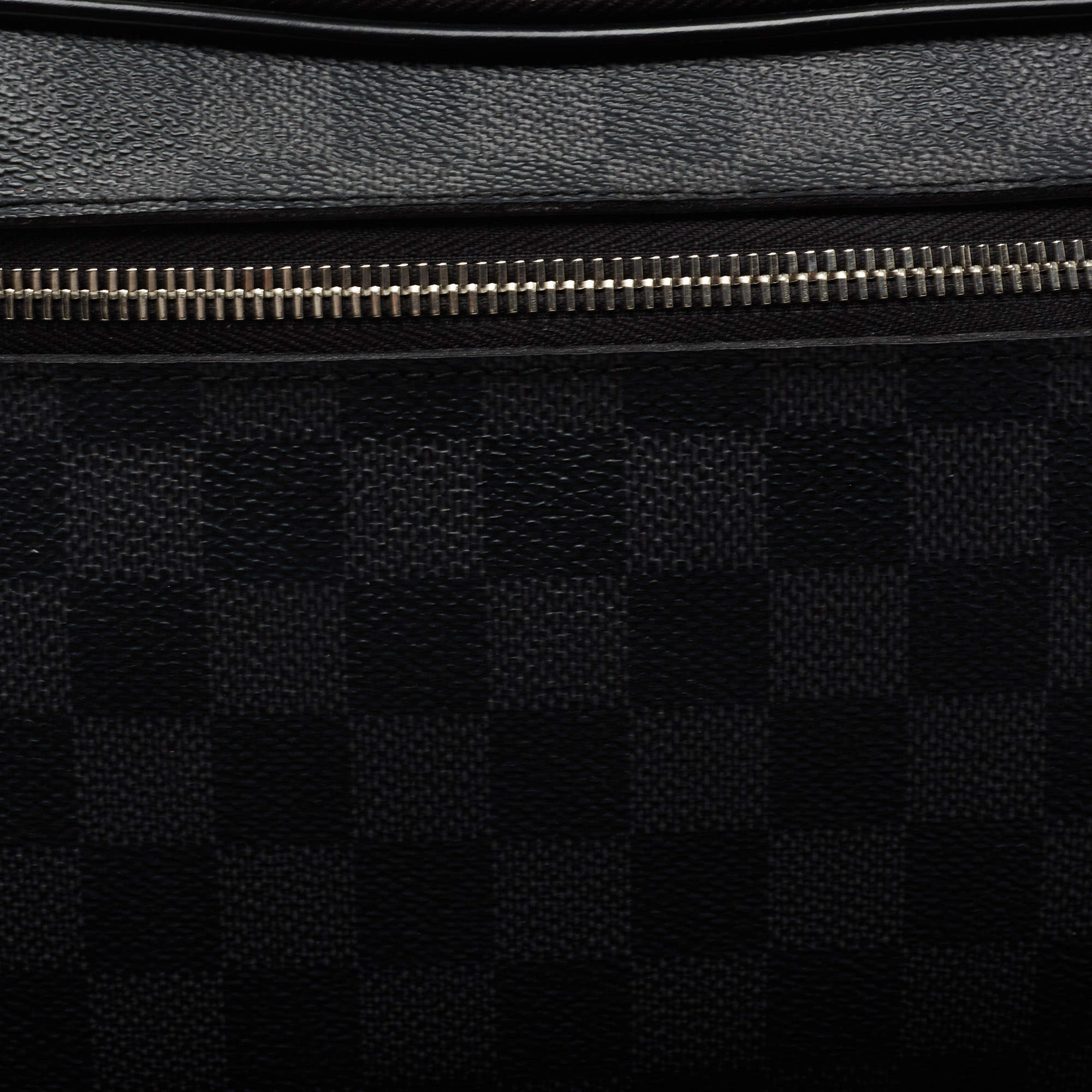 Louis Vuitton Ambler Waist Bag Damier Graphite Canvas Black Leather  ref.494306 - Joli Closet