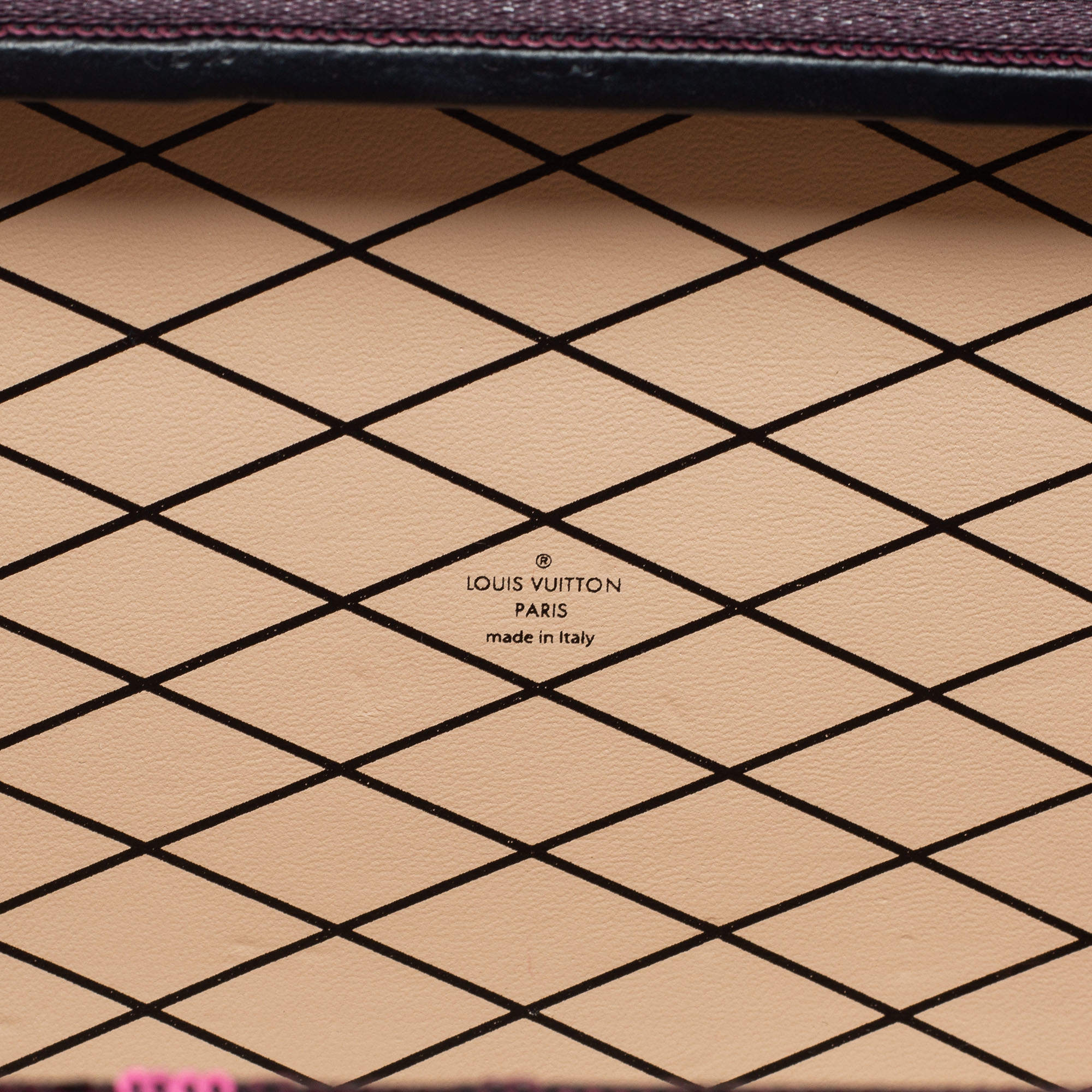Petite malle glitter crossbody bag Louis Vuitton Multicolour in Glitter -  38036550